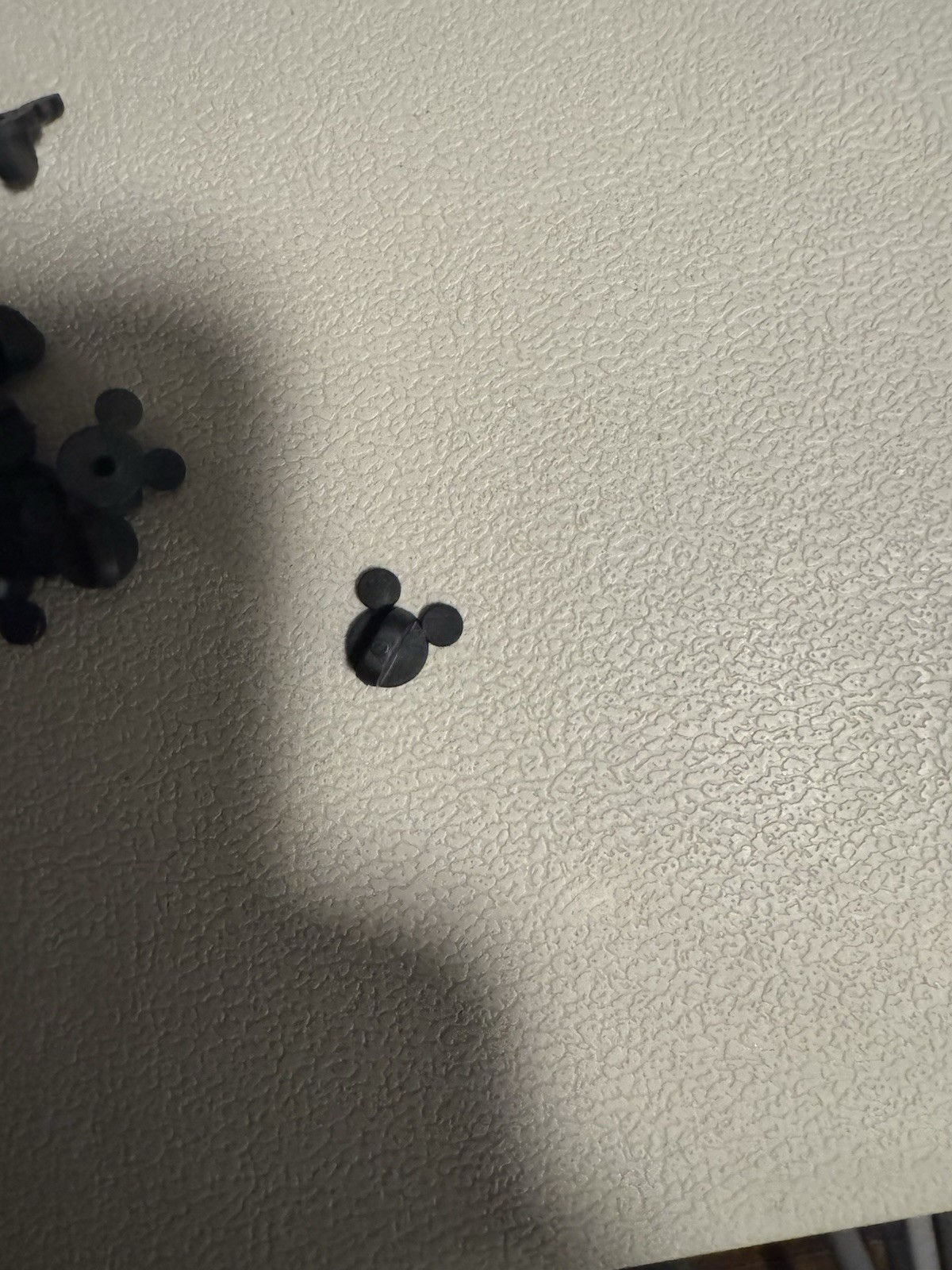 DISNEY'S RUBBER PIN BACKS PACK OF 50 MICKEY MOUSE BACKS PIN BACKS - USA SELLER DISNEY'S RUBBER PIN BACKS PACK OF 50 MICKEY MOUSE BACKS PIN BACKS - USA SELLER