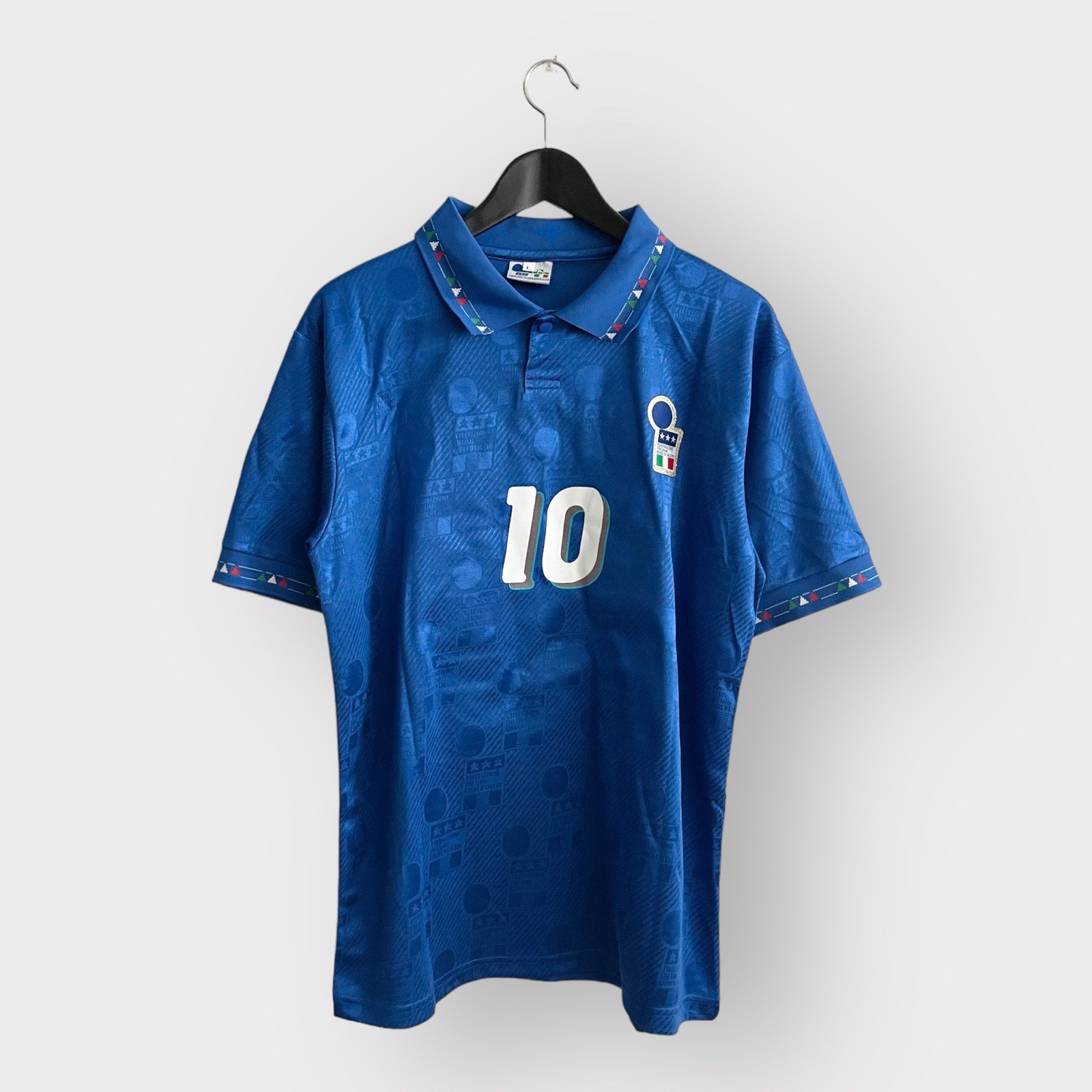 Italy 1994 World Cup retro Home Jersey, R. Baggio #10 Size L Italy 1994 World Cup retro Home Jersey, R. Baggio #10 Size L