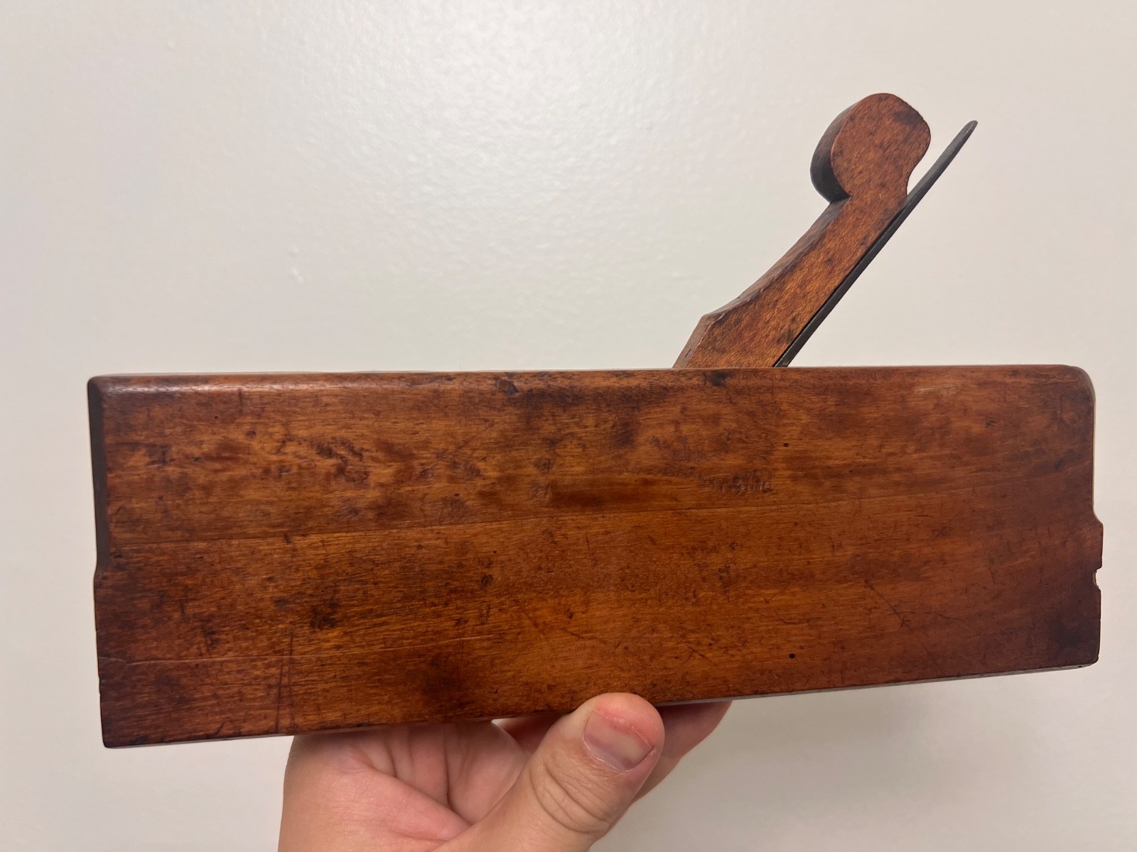 JO FULLER / PROVIDENCE really nice yellow birch ogee, 18th c.