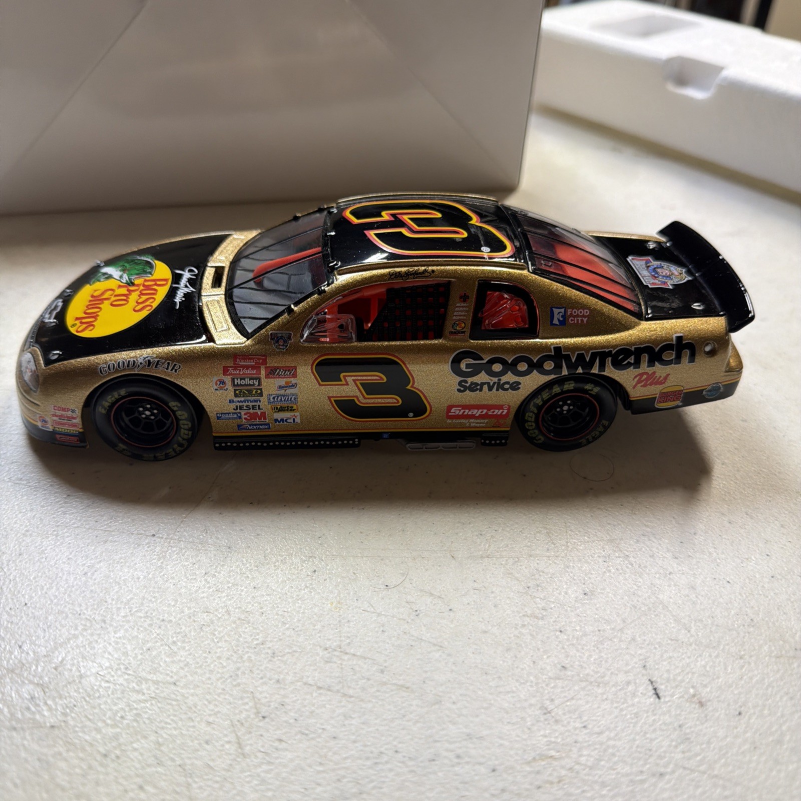 1998 Dale Earnhardt #3 Bass Pro 1:24 Action Nascar Diecast NO SLEEVE
