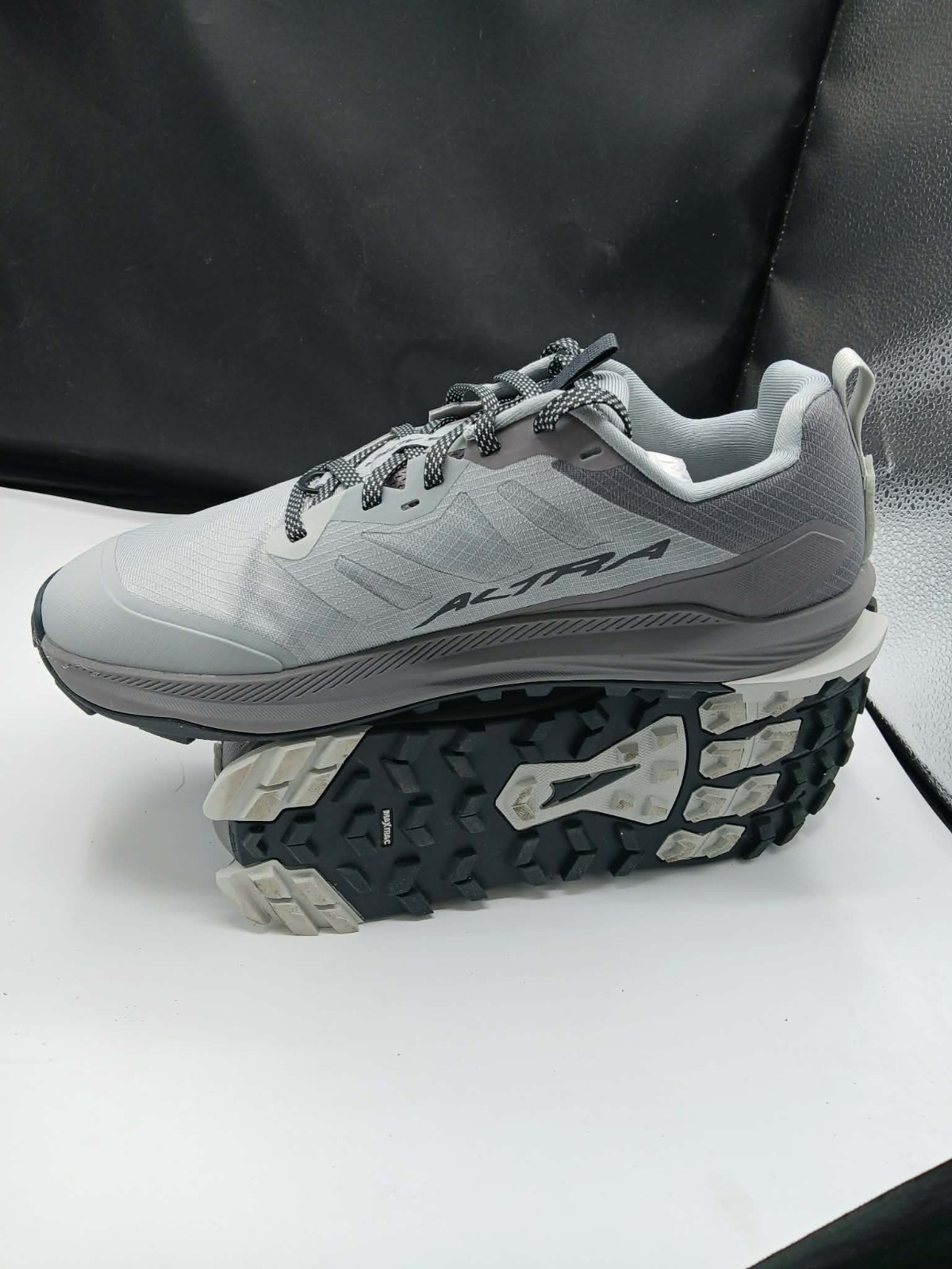 Altra - M Lone Peak 9 (W), Gray, Size 10.5 W (Light Wear) Altra - M Lone Peak 9 (W), Gray, Size 10.5 W (Light Wear)