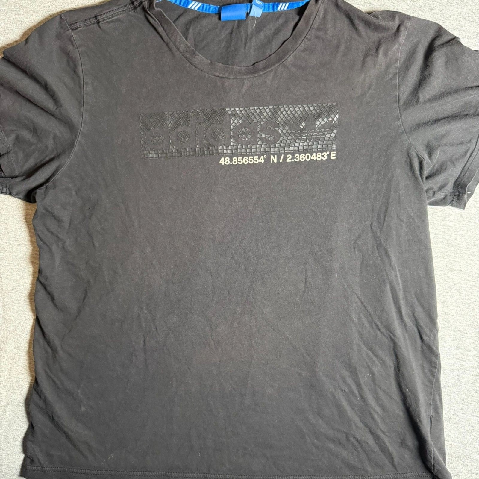 Adidas Vintage  T Shirt Black coordinates Logo Blue tag Trim Men’s XL Retro