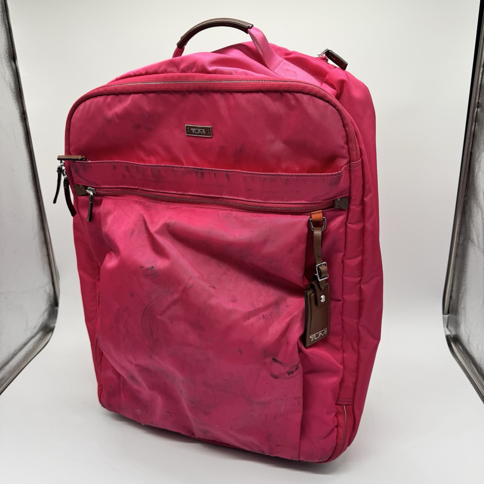 Tumi 48600 CPK 19” Wheeled Carry On Luggage - Pink READ Tumi 48600 CPK 19” Wheeled Carry On Luggage - Pink READ