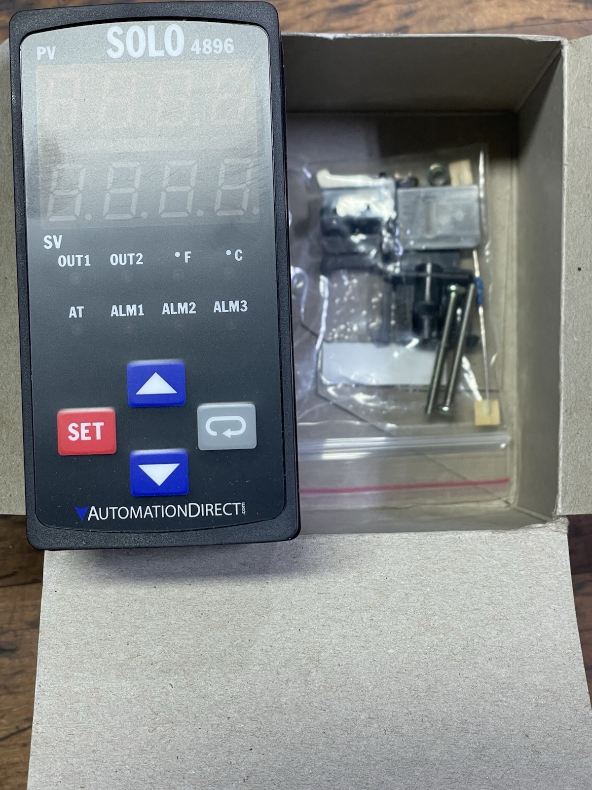 NEW AutomationDirect SOLO SL4896-RRE-D Temperature Controller NEW AutomationDirect SOLO SL4896-RRE-D Temperature Controller