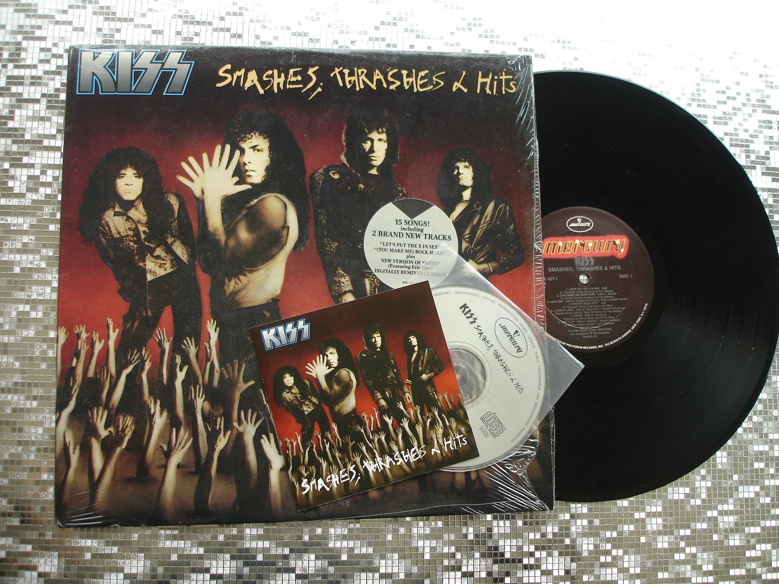 KISS ~ Smashes, Thrashes & Hits ~ 1988 LP w/HYPE STICKER +CD Mercury 422836427-1