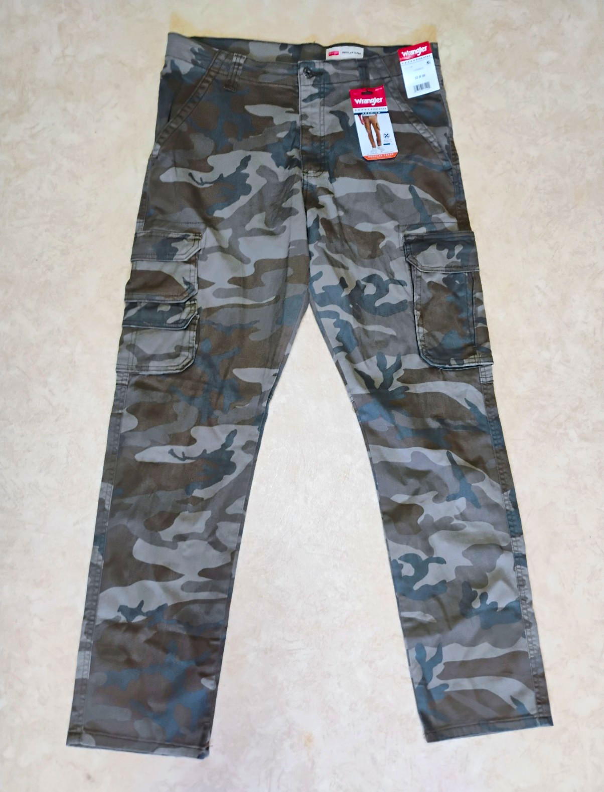 Wrangler Five Star Premium Men\'s Green Camo Stretch Tapered Cargo Pants 33 Wrangler Five Star Premium Men\'s Green Camo Stretch Tapered Cargo Pants 33