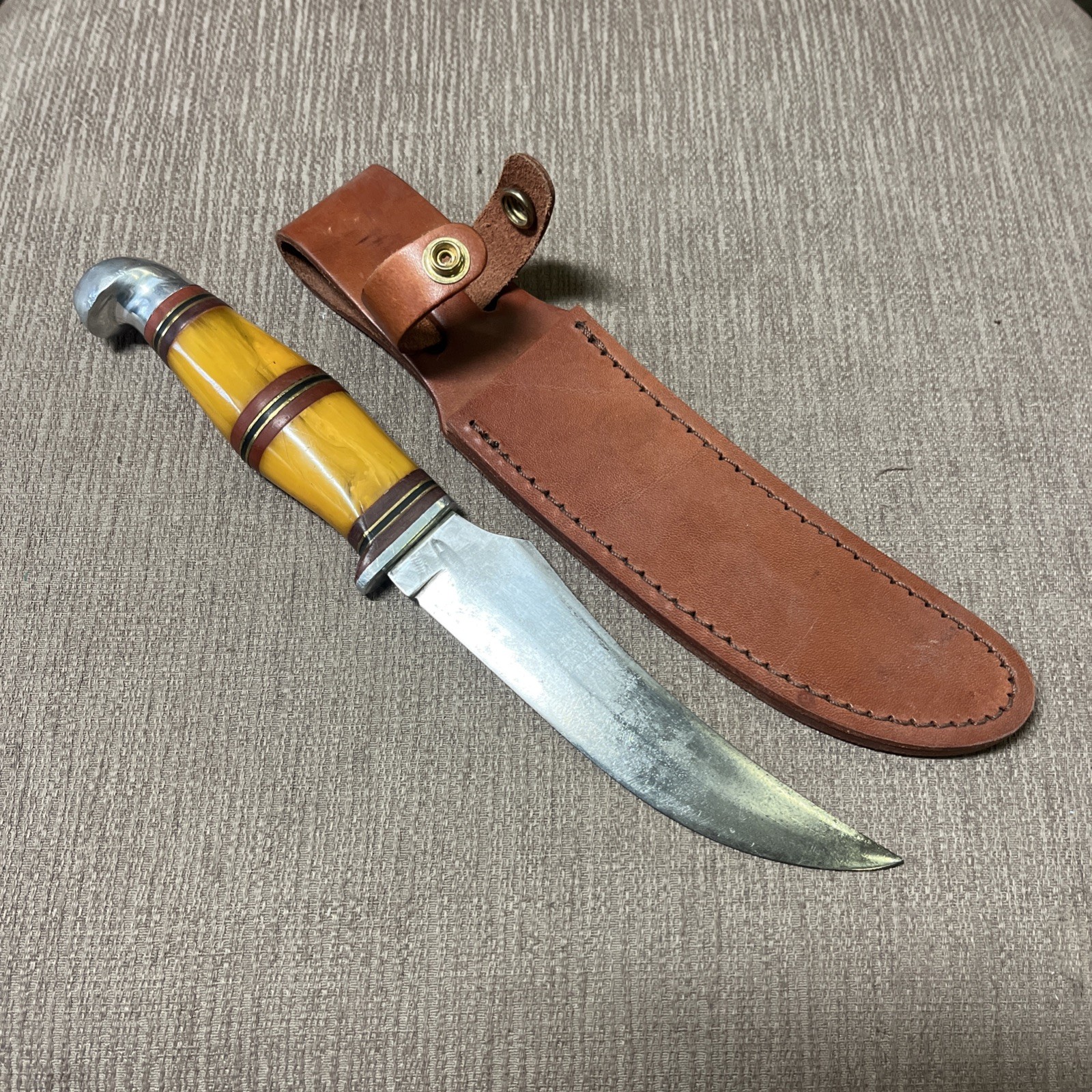 RARE Vintage Cattaraugus Skinner, Butterscotch-Bakelite Handle, Sheath RARE Vintage Cattaraugus Skinner, Butterscotch-Bakelite Handle, Sheath
