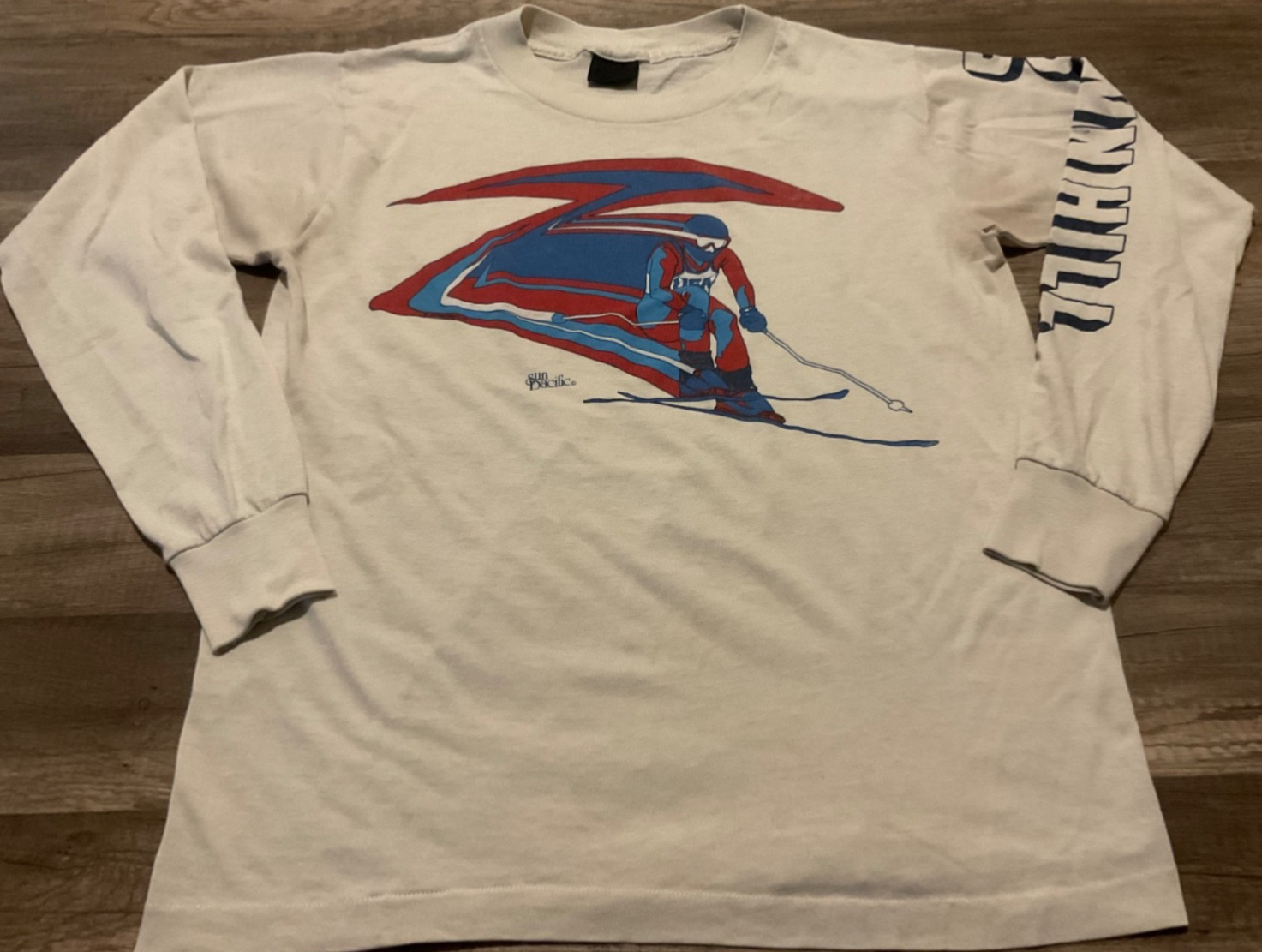 VTG SUN PACIFIC LONG SLEEVE SHIRT USA DOWNHILL SKIING ( MENS S ) DISTRESSED VTG SUN PACIFIC LONG SLEEVE SHIRT USA DOWNHILL SKIING ( MENS S ) DISTRESSED
