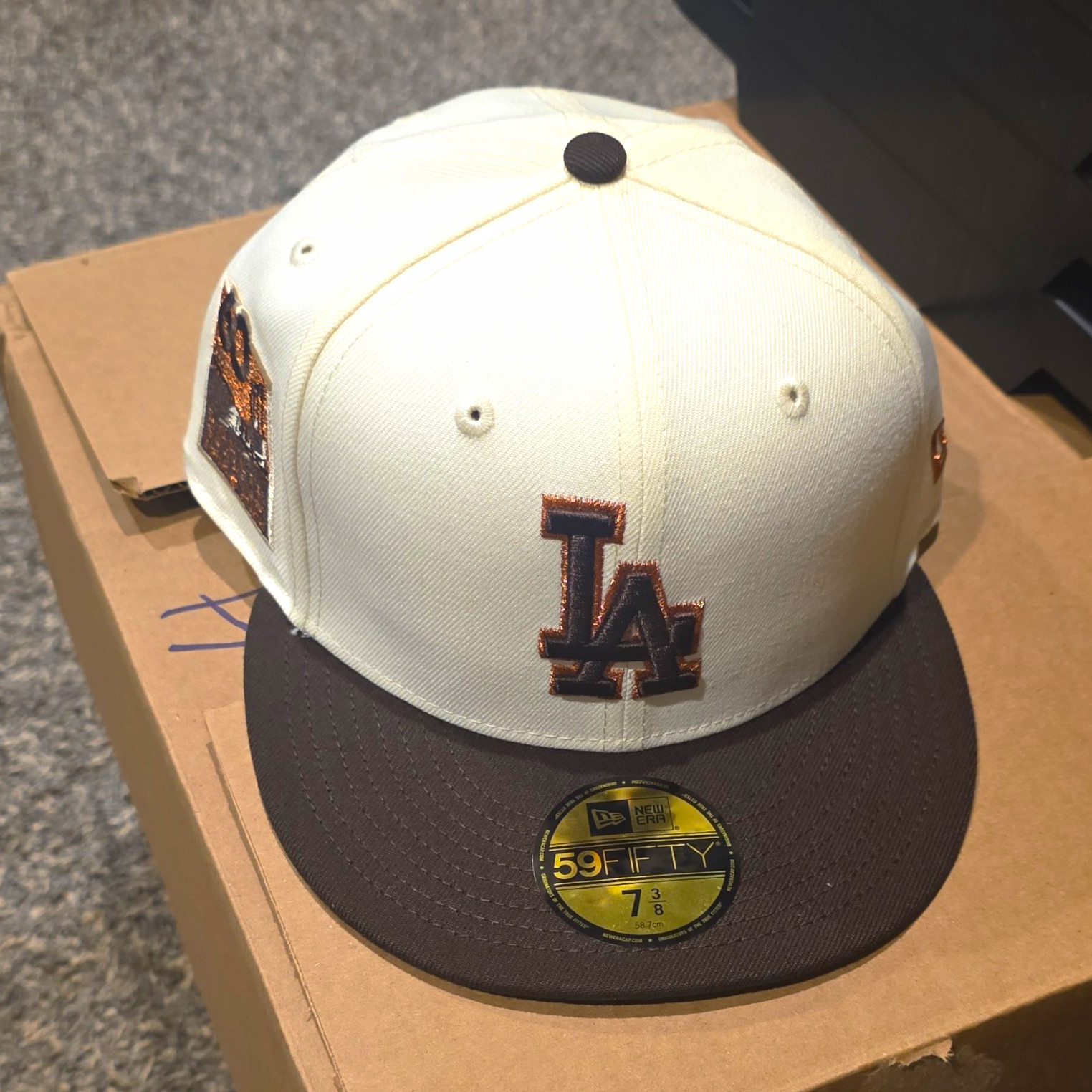 New Era 59FIFTY Los Angeles Dodgers MLB Fitted Cap Hat Size 7 3/8 Cream/Brown New Era 59FIFTY Los Angeles Dodgers MLB Fitted Cap Hat Size 7 3/8 Cream/Brown