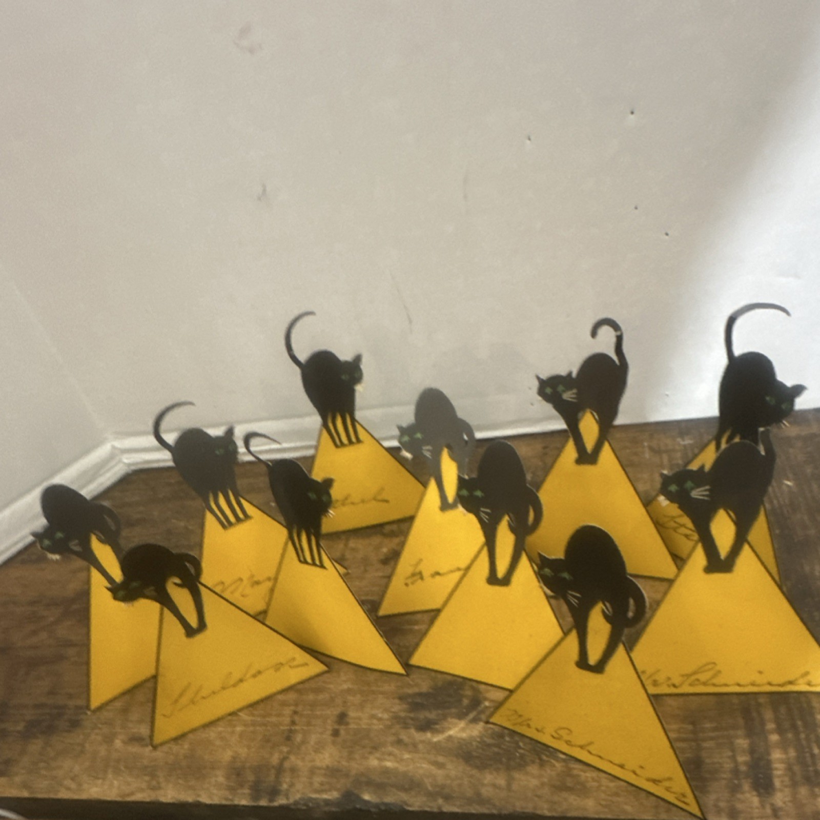 Halloween Black Cat Metal place cards Stand Black/Yellow GMANY 11 Halloween Black Cat Metal place cards Stand Black/Yellow GMANY 11