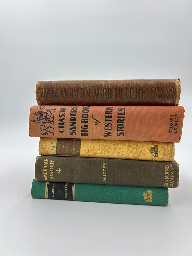 Lot of 5 Antique-Vintage Hardcover Vintage Book (mix of vintage) Lot of 5 Antique-Vintage Hardcover Vintage Book (mix of vintage)