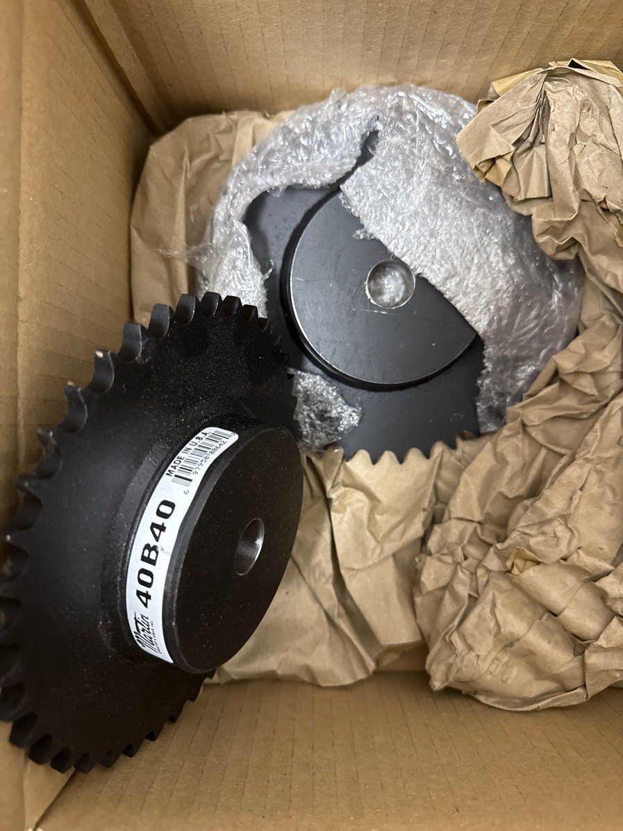 MARTIN 40B40 Roller Chain Sprocket, Type B Hub, 40 Chain, 40 Teeth - NEW MARTIN 40B40 Roller Chain Sprocket, Type B Hub, 40 Chain, 40 Teeth - NEW