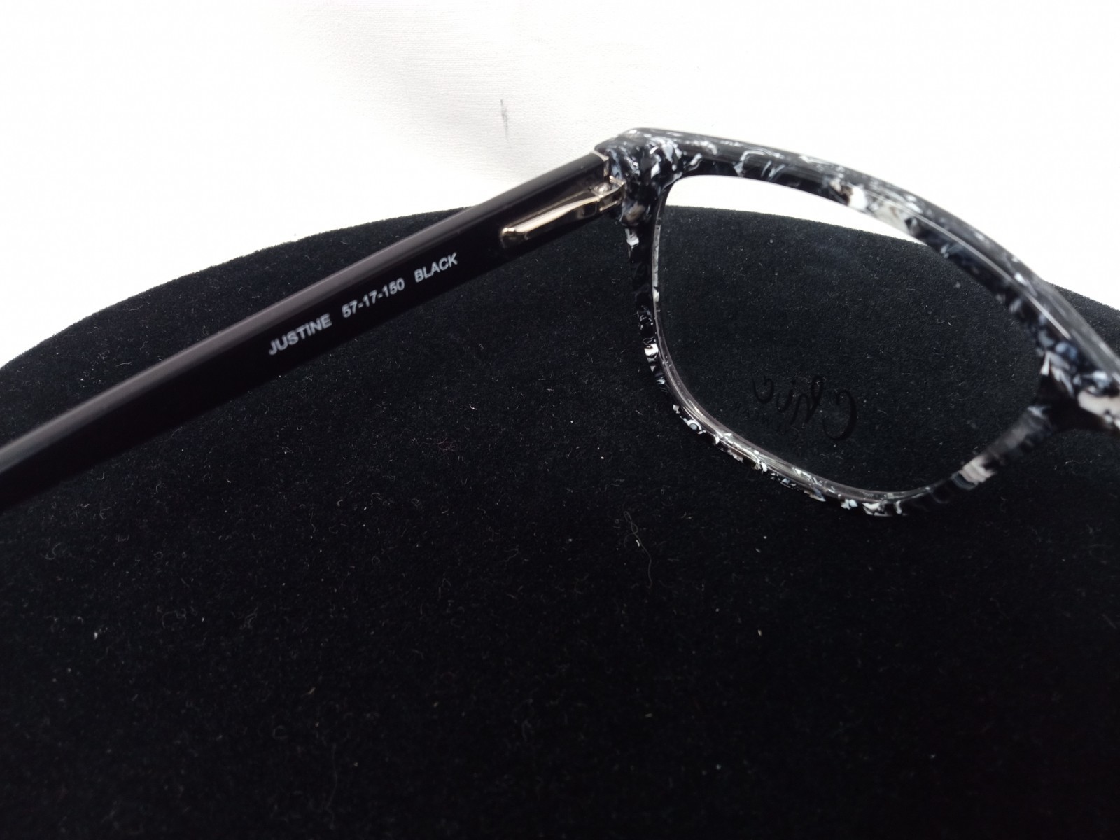 Chic Eyewear Justine 57-17-150 Black Chic Eyewear Justine 57-17-150 Black