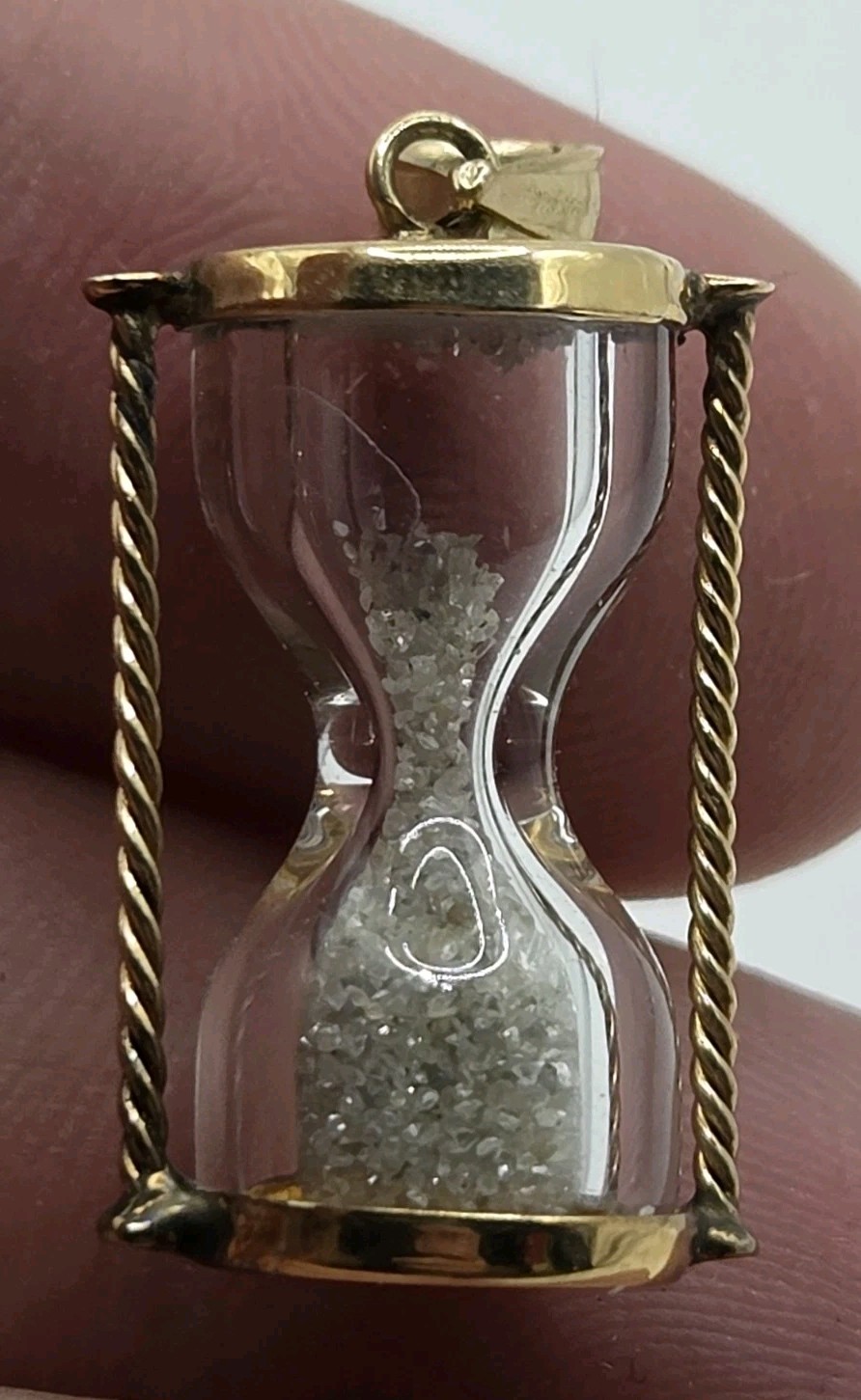 ANTIQUE Vintage 14K SOLID YELLOW GOLD HOURGLASS Time CHARM PENDANT 2.7g ANTIQUE Vintage 14K SOLID YELLOW GOLD HOURGLASS Time CHARM PENDANT 2.7g