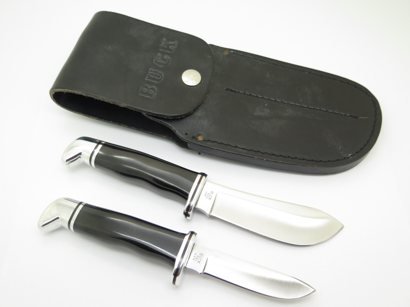 Vintage 1986-87 Buck 117 Trophy Set of 103 & 116 USA Fixed Blade Hunting Knife Vintage 1986-87 Buck 117 Trophy Set of 103 & 116 USA Fixed Blade Hunting Knife