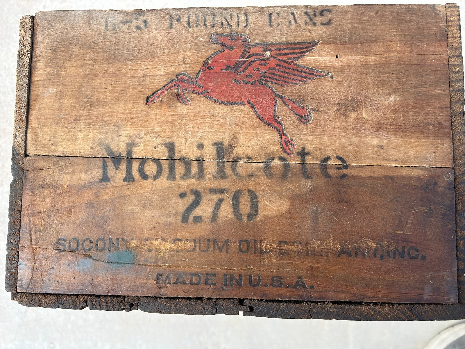 Vintage Mobil Mobilcote Motor Oil Wood Crate Pegasus Cans Advertising Sign Gas Vintage Mobil Mobilcote Motor Oil Wood Crate Pegasus Cans Advertising Sign Gas