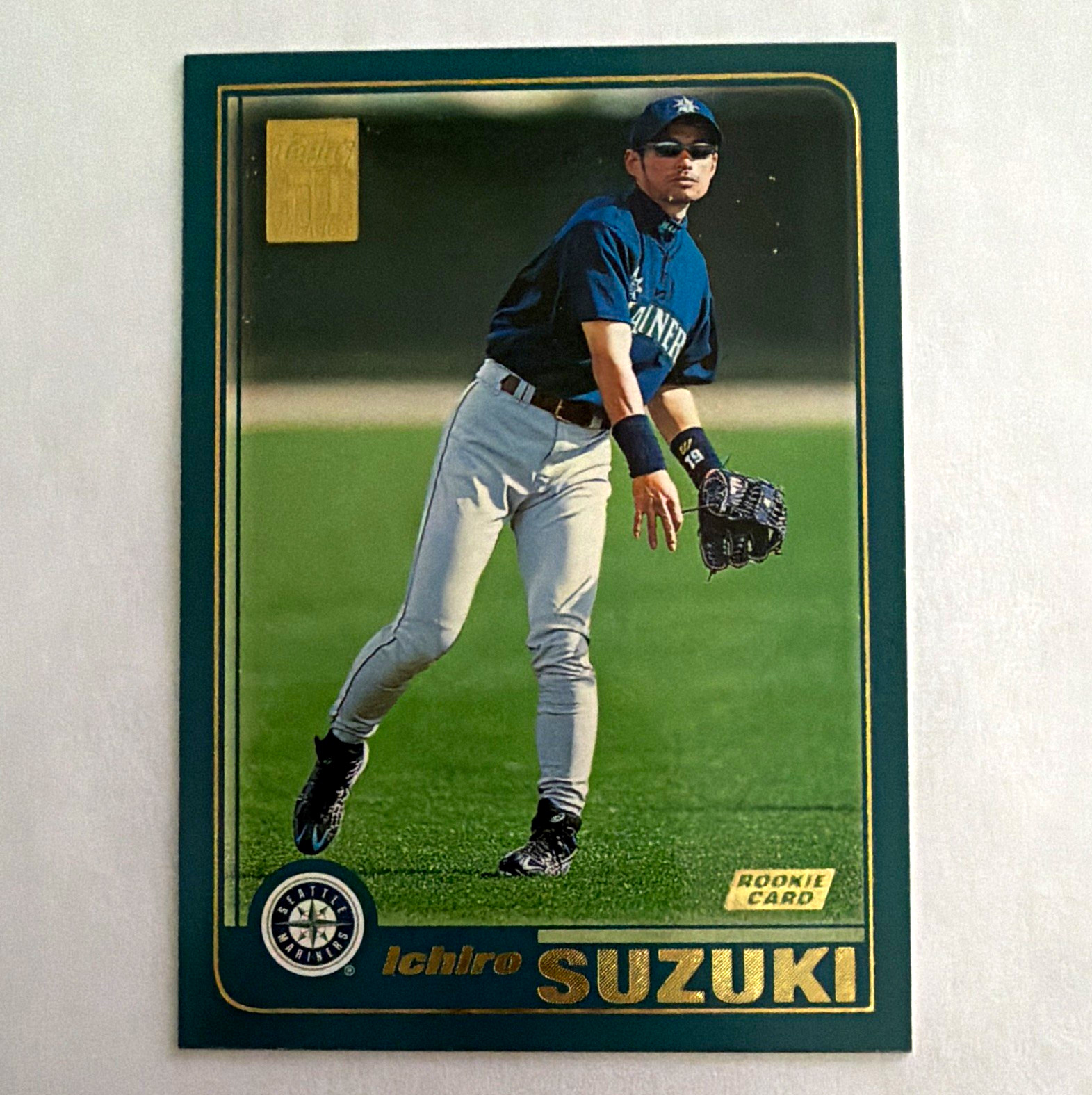 Topps 2001 Topps Ichiro Suzuki RC Rookie Base Set Seattle Mariners #726 Topps 2001 Topps Ichiro Suzuki RC Rookie Base Set Seattle Mariners #726