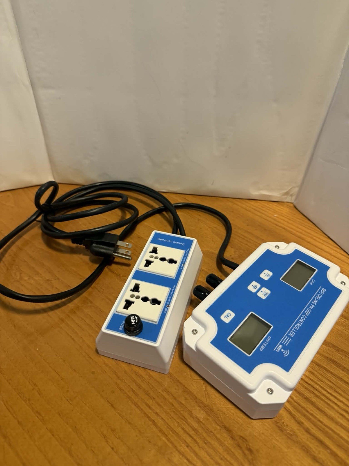 PH/ORP Controller with Monitoring and Dosing ( You get what\'s photographed) PH/ORP Controller with Monitoring and Dosing ( You get what\'s photographed)