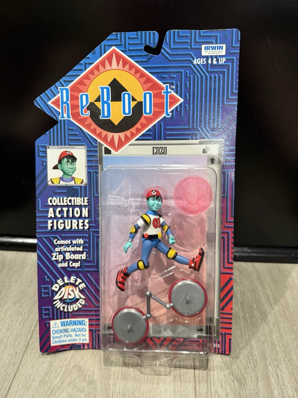 Vintage 1995 Irwin ReBoot Enzo Action Figure with Delete Disk Included MOC Nice