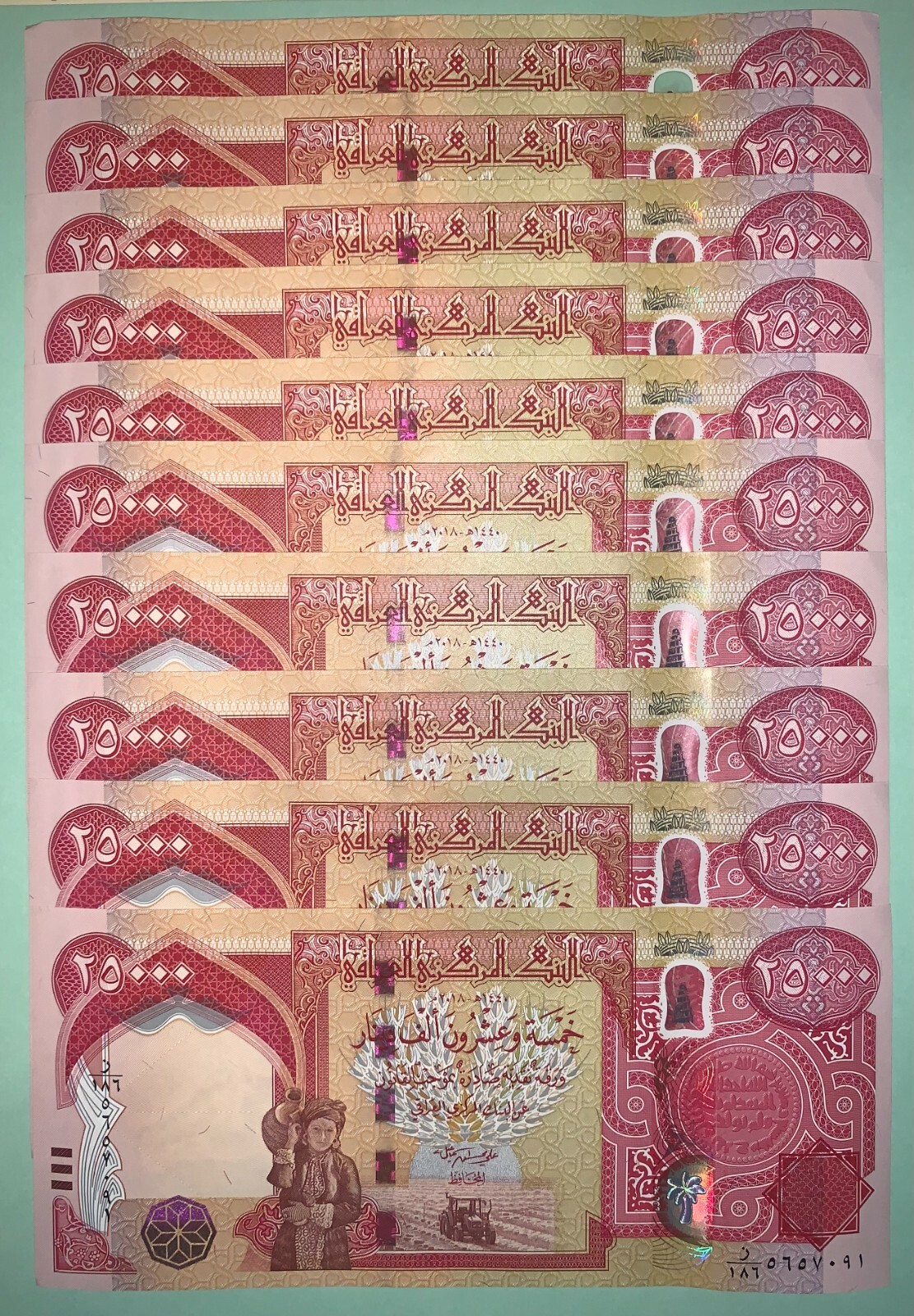 300,000 New Iraq Dinar - ( 12 ) 25000 Banknotes of Iraq Currency NEW IQD Money 300,000 New Iraq Dinar - ( 12 ) 25000 Banknotes of Iraq Currency NEW IQD Money