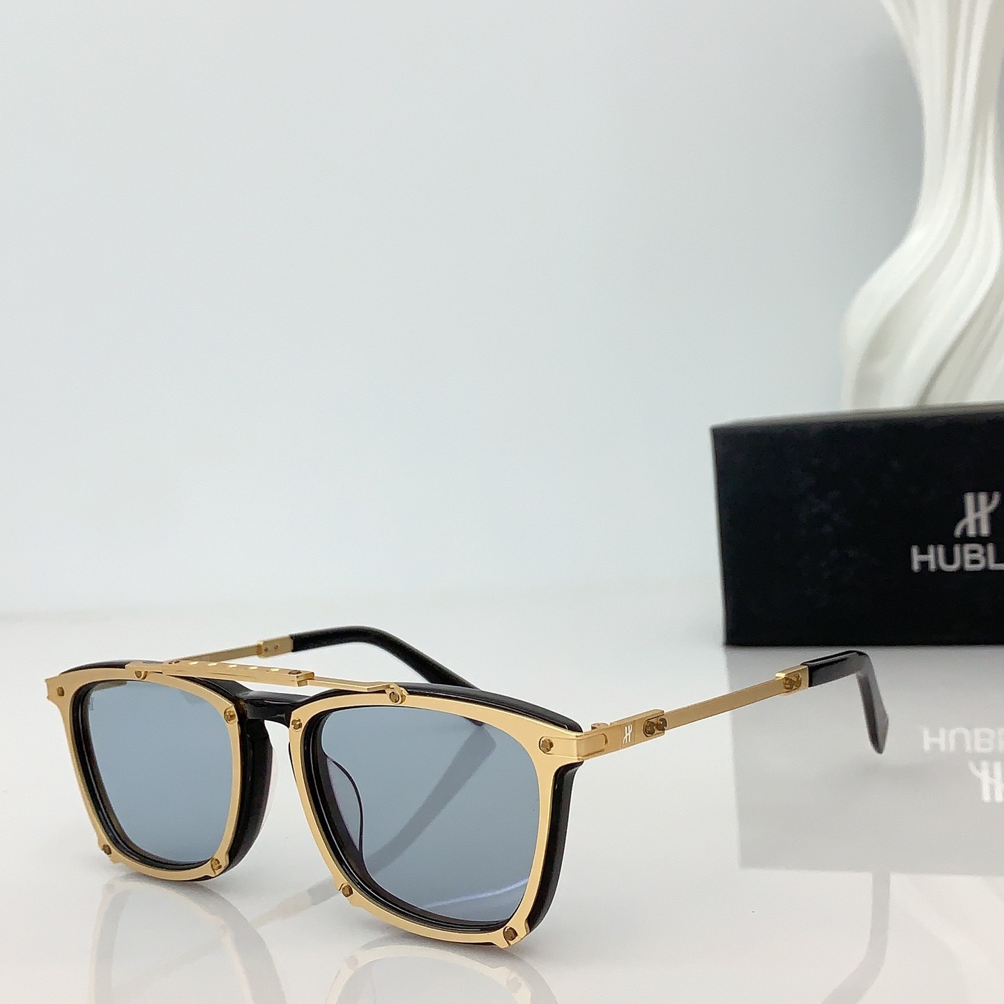 HUBLOT H042 Double Bridge Square Sunglasses Black Gold 55-20-145 HUBLOT H042 Double Bridge Square Sunglasses Black Gold 55-20-145