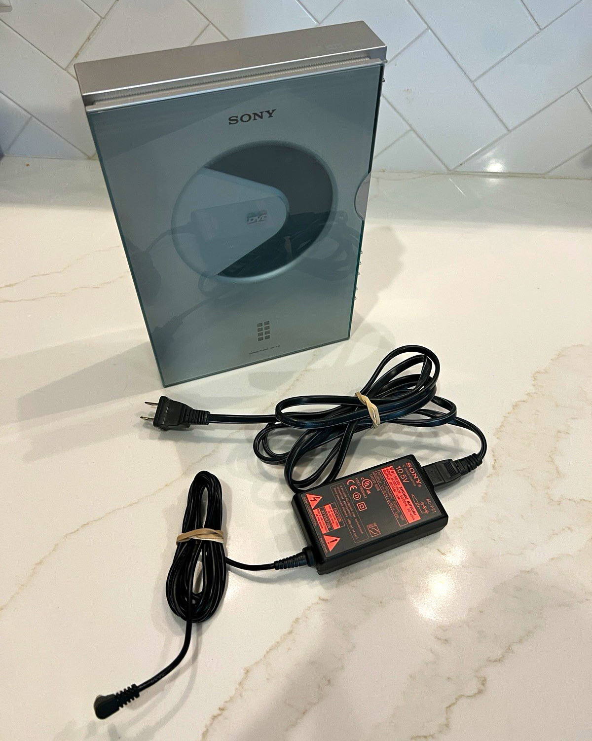 VERY CLEAN Sony DVP-F21 DVD Player y2k Silver DTS Digital Out w/ AC-F21 Adapter VERY CLEAN Sony DVP-F21 DVD Player y2k Silver DTS Digital Out w/ AC-F21 Adapter