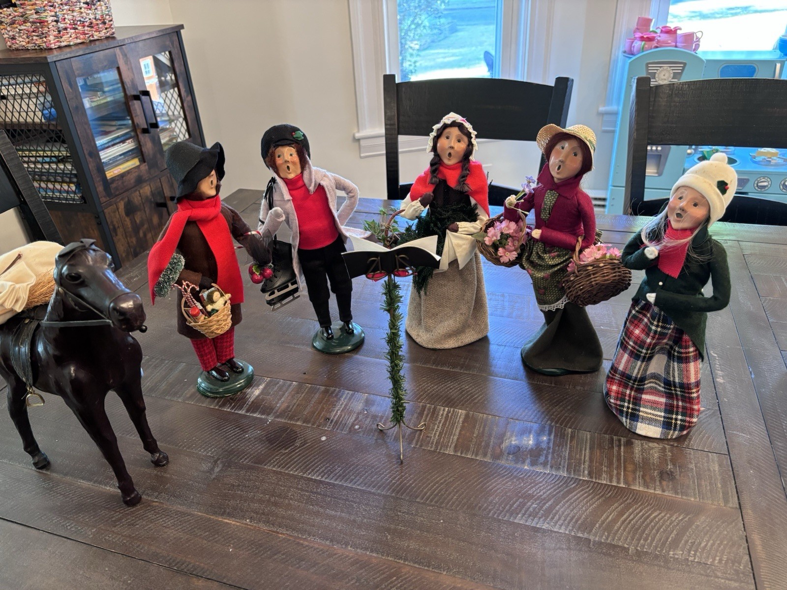 Vintage Buyers Choice Carolers With One Original Box 2002 1998 1995 1994 1992 Vintage Buyers Choice Carolers With One Original Box 2002 1998 1995 1994 1992