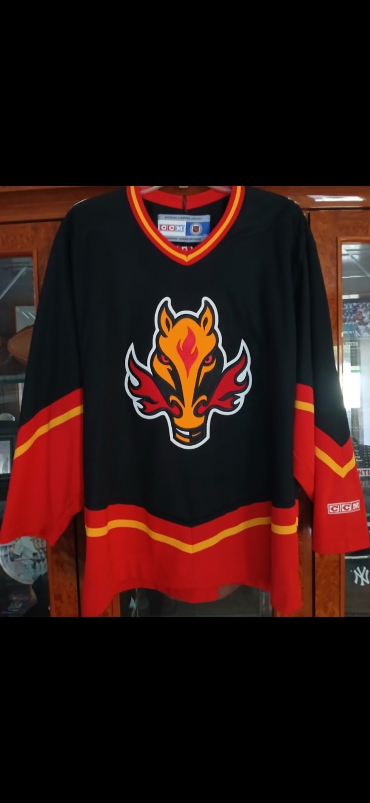 Calgary Flames Vintage CCM Blasty Horse NHL Hockey Jersey Size Large