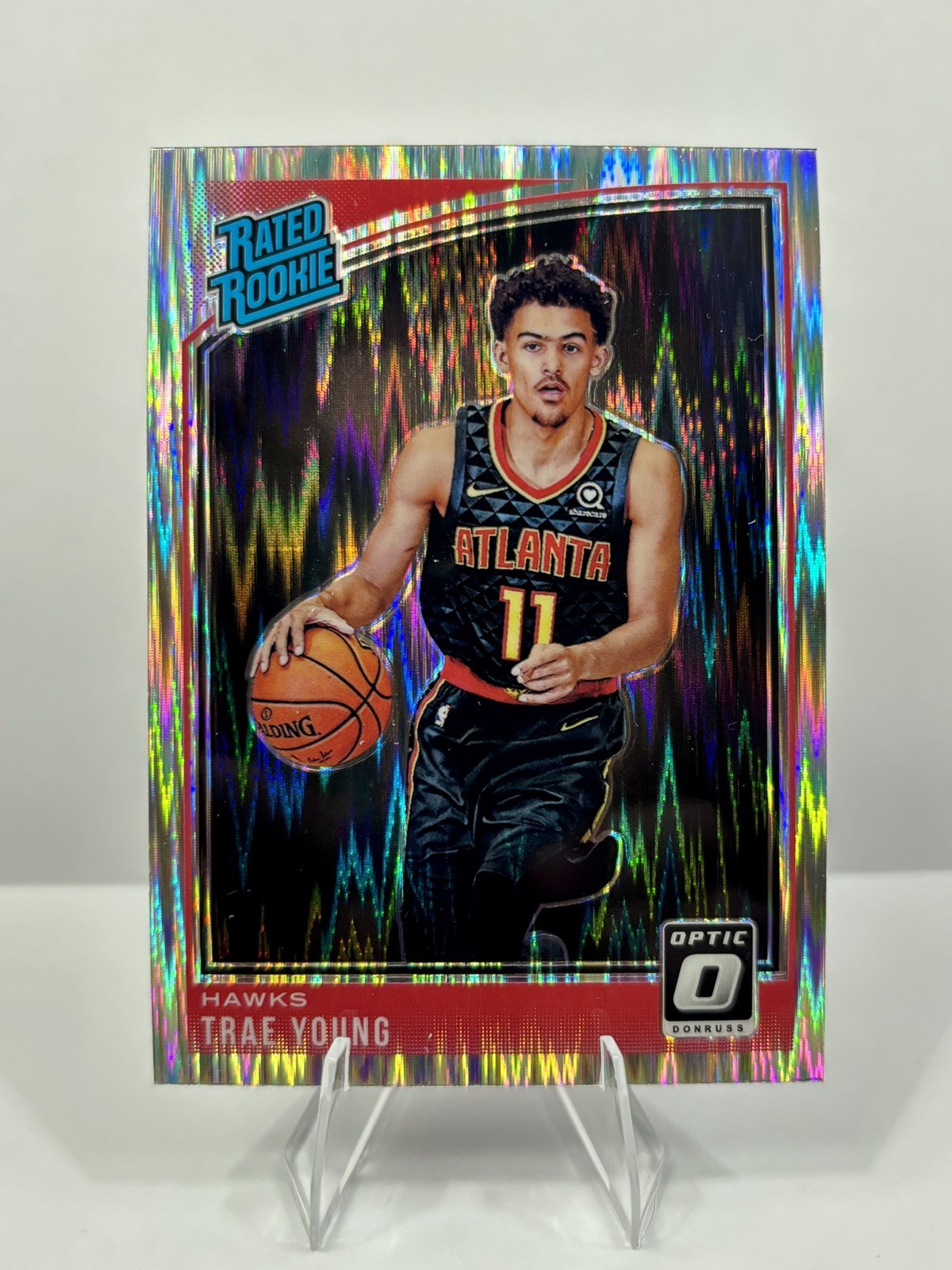 2018-19 Panini Donruss Optic Rated Rookie Shock Prizm Trae Young #198 NBA Hawks 2018-19 Panini Donruss Optic Rated Rookie Shock Prizm Trae Young #198 NBA Hawks