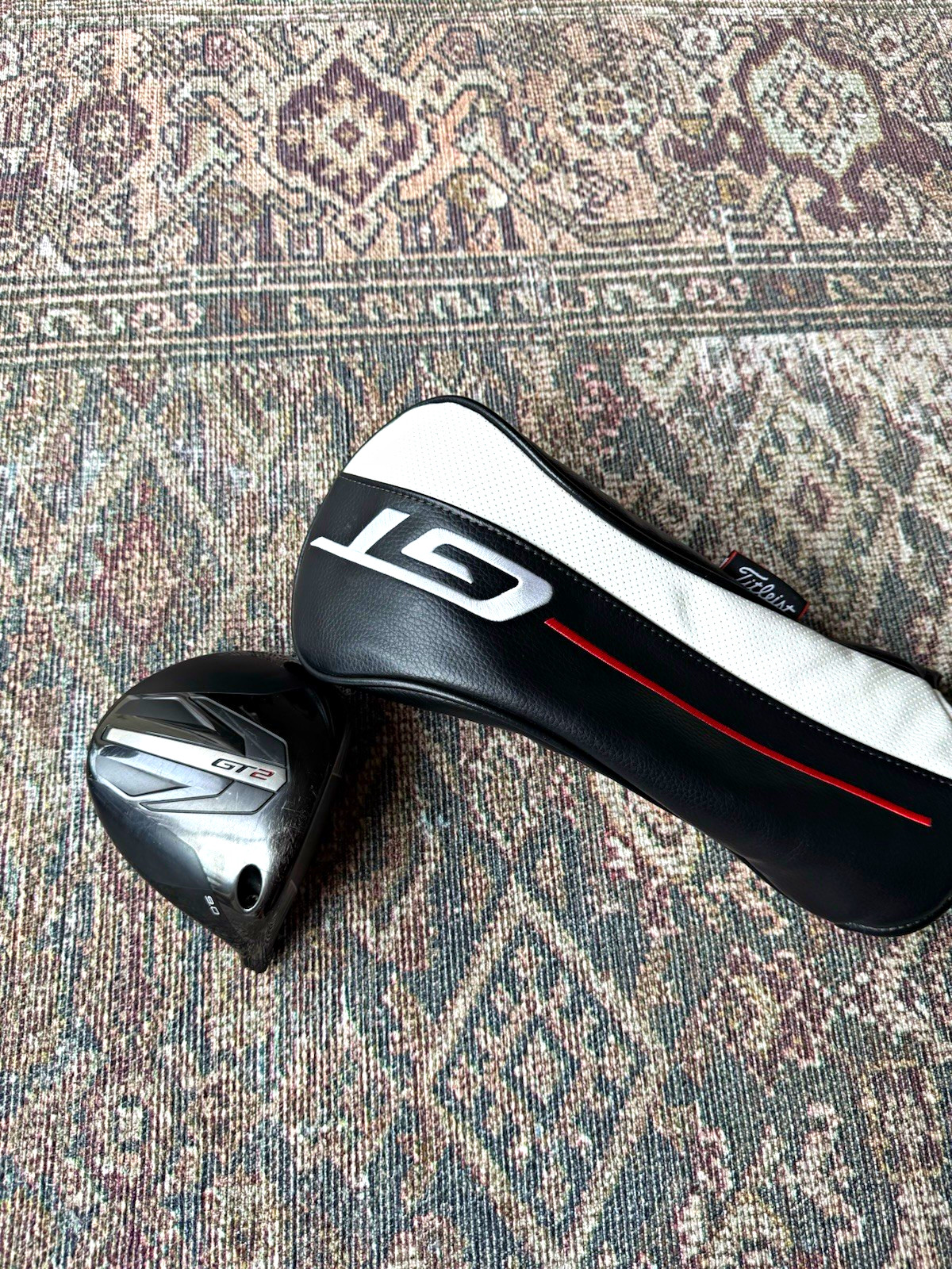Titleist GT2 9° Driver Club Head Only w/ Headcover Black/Silver Titleist GT2 9° Driver Club Head Only w/ Headcover Black/Silver