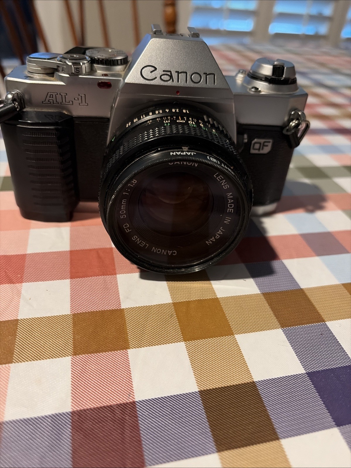 Vintage Canon AL-1 QF (Quick Focus) 35mm SLR Film Camera complete with a Canon F Vintage Canon AL-1 QF (Quick Focus) 35mm SLR Film Camera complete with a Canon F