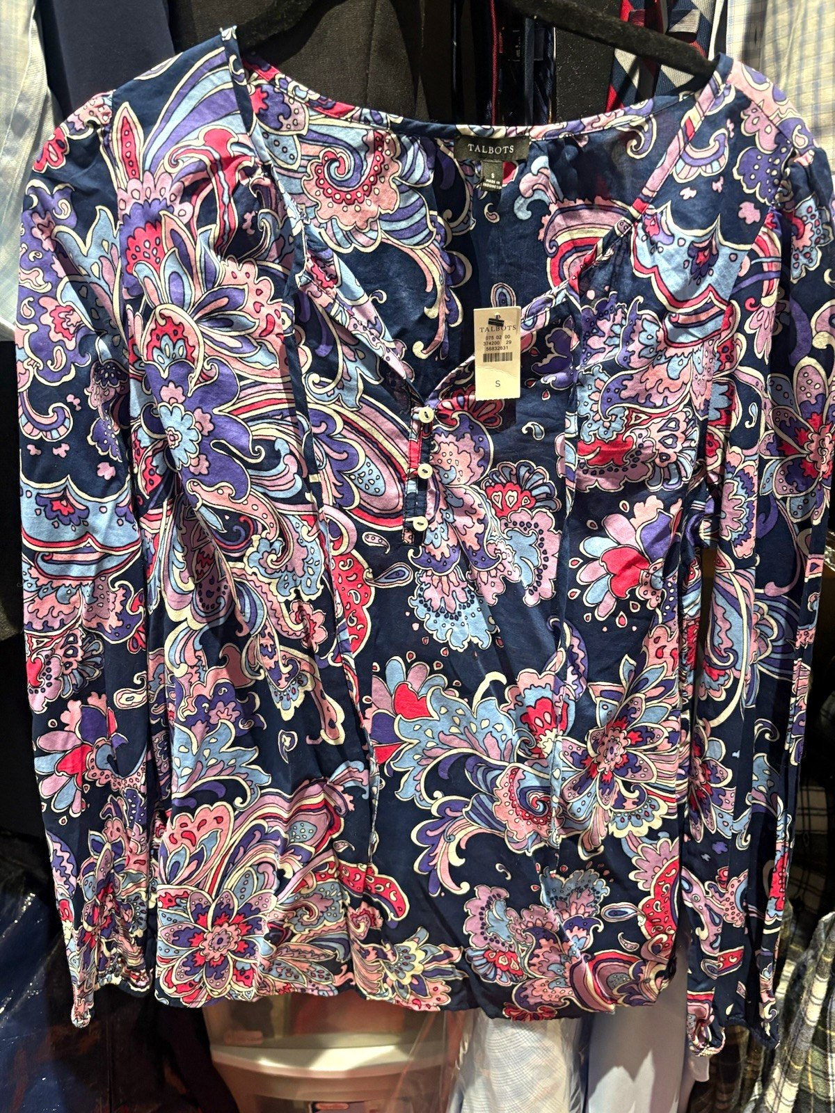 Talbots Womens S Navy Cotton Paisley V-Neck 1/4 Button Front Sleeve Blouse Talbots Womens S Navy Cotton Paisley V-Neck 1/4 Button Front Sleeve Blouse