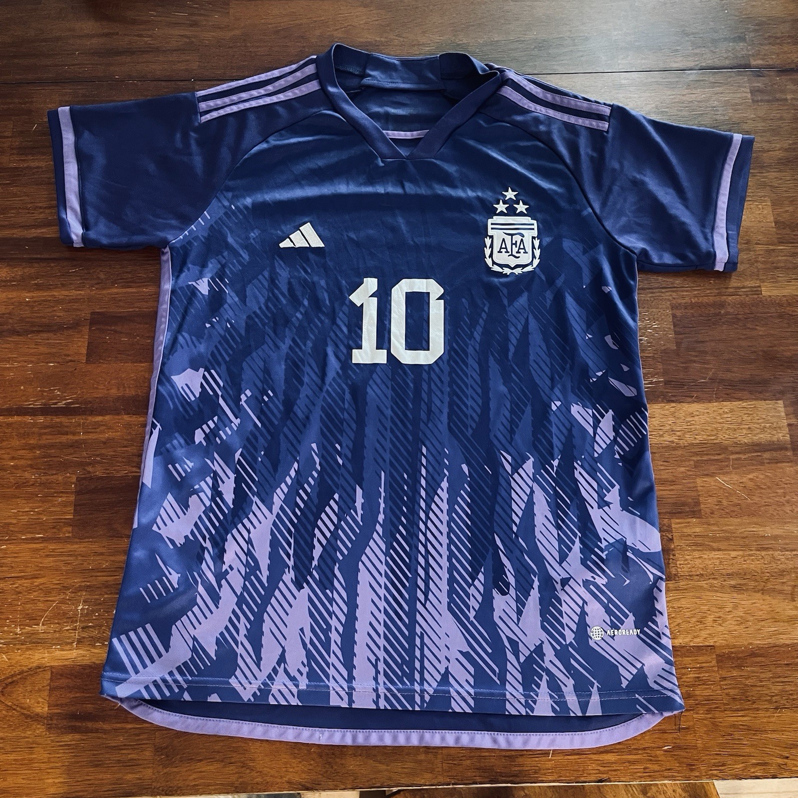 Lionel Messi 2022-2023 Argentina Away Jersey Adidas Men’s Medium Peeling Letters Lionel Messi 2022-2023 Argentina Away Jersey Adidas Men’s Medium Peeling Letters