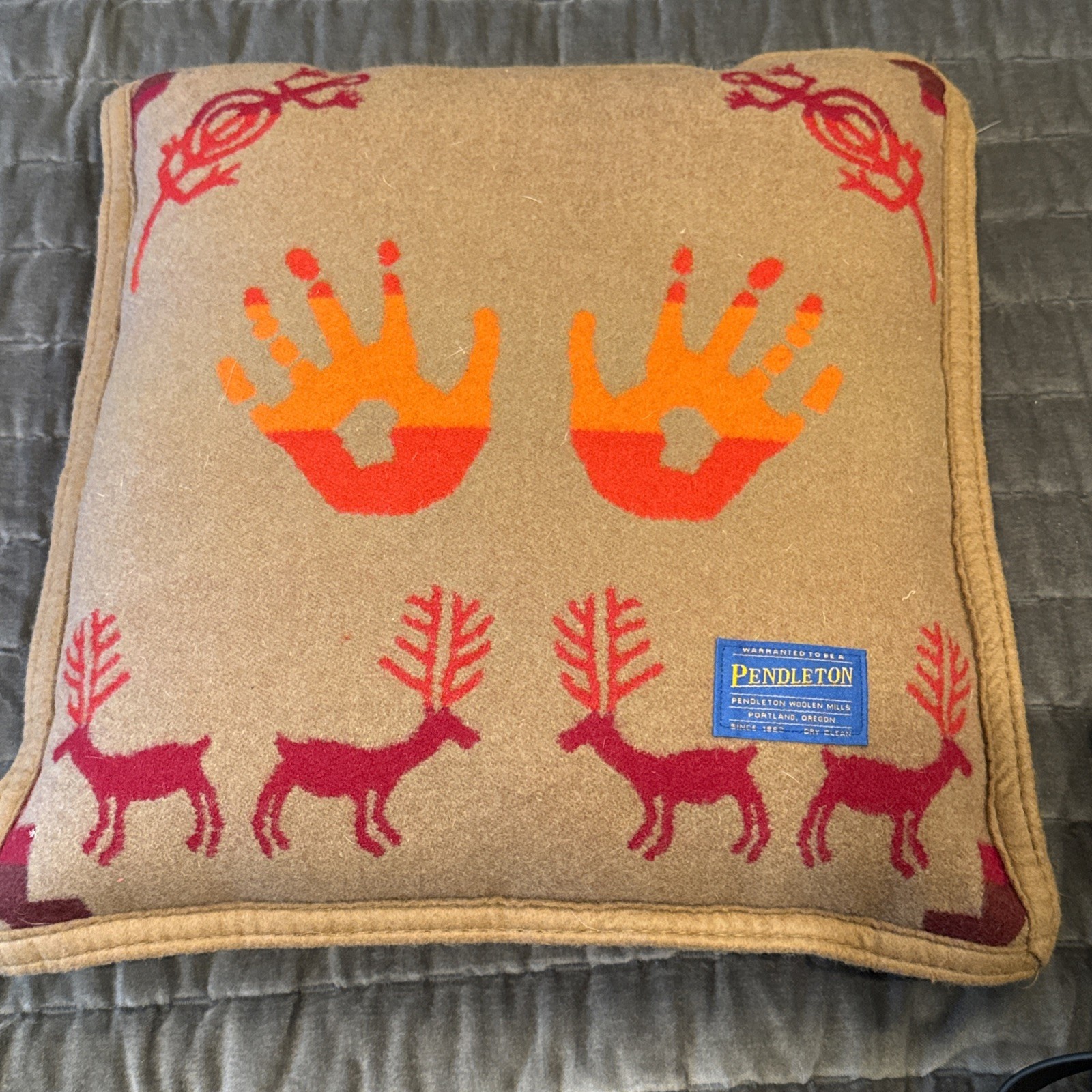 Pendleton Rock Art Helping Hands Pillow Southwestern Discontinued Made In USA Pendleton Rock Art Helping Hands Pillow Southwestern Discontinued Made In USA