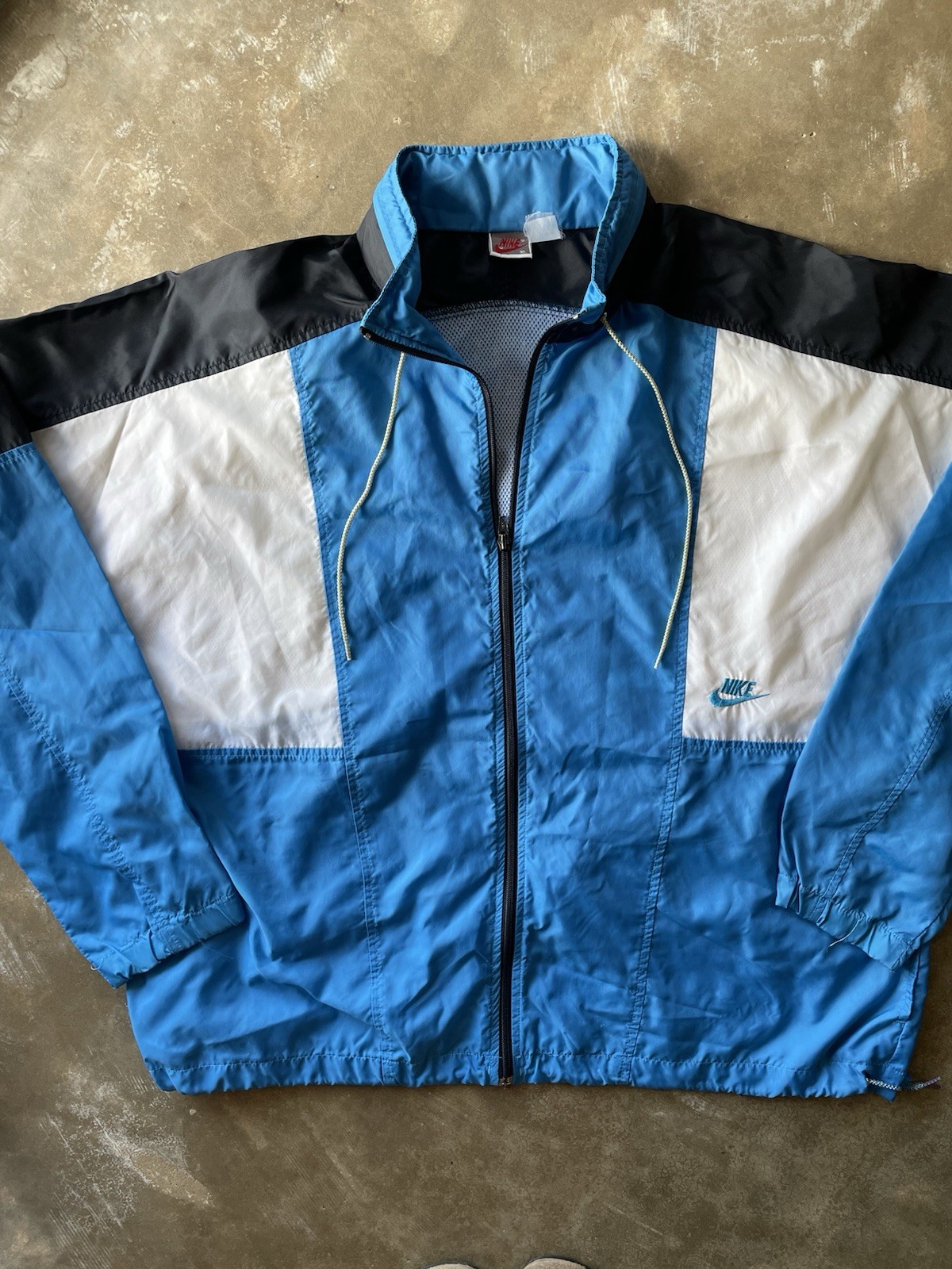 Vtg 80s Men’s Nike Windbreaker With Hood Vtg 80s Men’s Nike Windbreaker With Hood