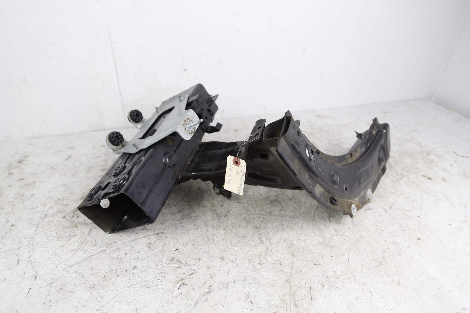 17-20 BMW 530I 540I G30 LEFT DRIVER SIDE FRAME RAIL CUT SUPPORT ABRON OEM