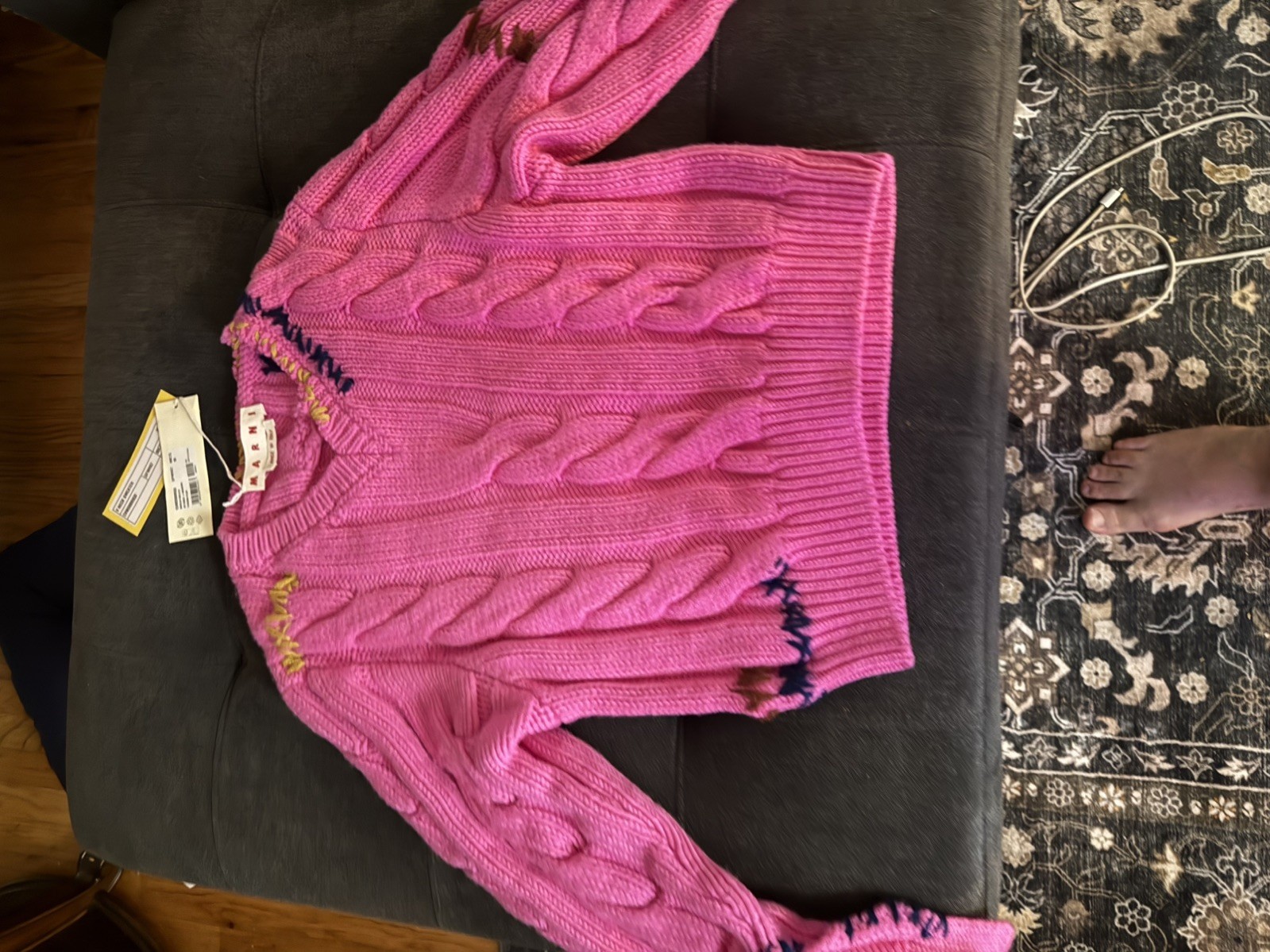MARNI Cropped Sweater pink 36 . 100% authentic guarantee retail $1600 MARNI Cropped Sweater pink 36 . 100% authentic guarantee retail $1600