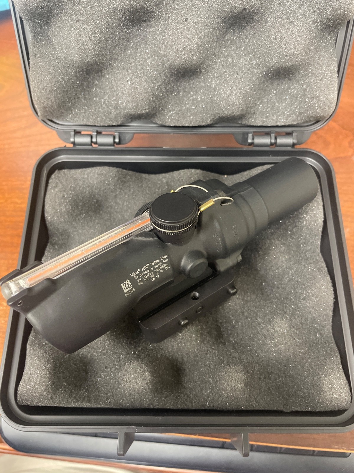 Trijicon ACOG 1.5x24 Red Crosshair Riflescope w/Q-LOC Mount (400337): BRAND NEW Trijicon ACOG 1.5x24 Red Crosshair Riflescope w/Q-LOC Mount (400337): BRAND NEW