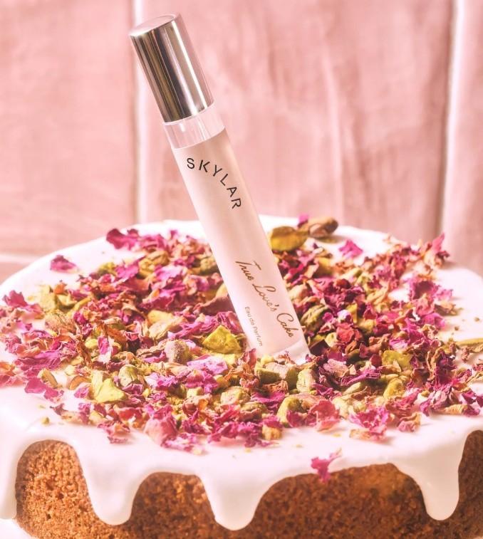 BRAND NEW in Box-Skylar TRUE LOVES CAKE EDP ROLLERBALL- $33.00 Retail~Gorgeous BRAND NEW in Box-Skylar TRUE LOVES CAKE EDP ROLLERBALL- $33.00 Retail~Gorgeous