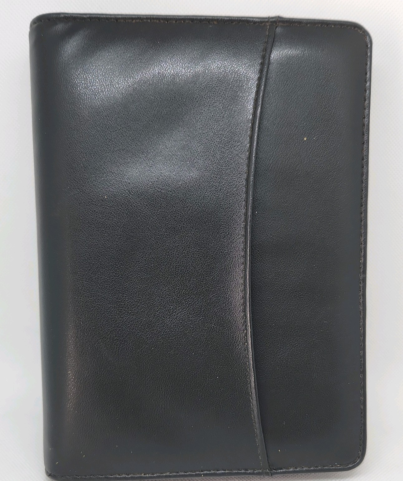 Vintage Black Leather Day Runner 6 Ring Planner Running Mate Edition Zip Around Vintage Black Leather Day Runner 6 Ring Planner Running Mate Edition Zip Around