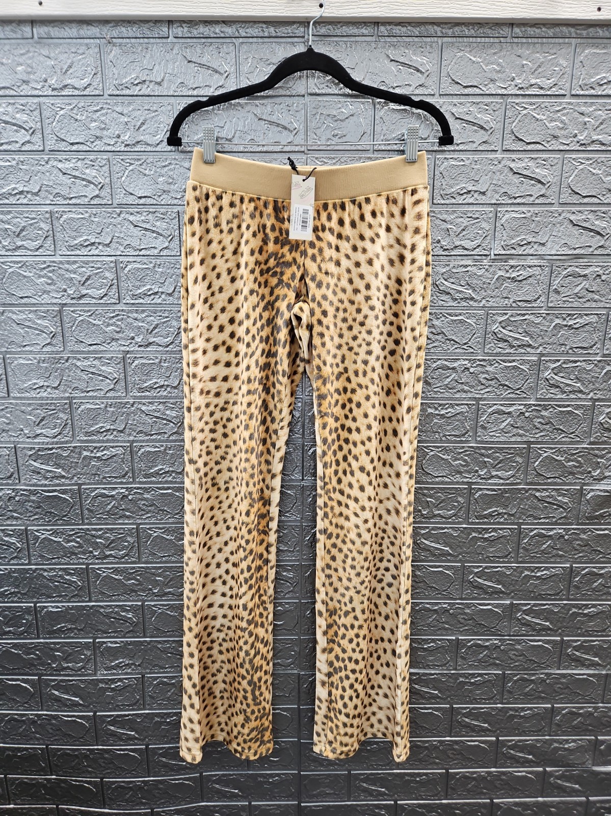 New I.AM.GIA Von Dutch Kameron Velour Trackpant Leopard Sz XS New I.AM.GIA Von Dutch Kameron Velour Trackpant Leopard Sz XS