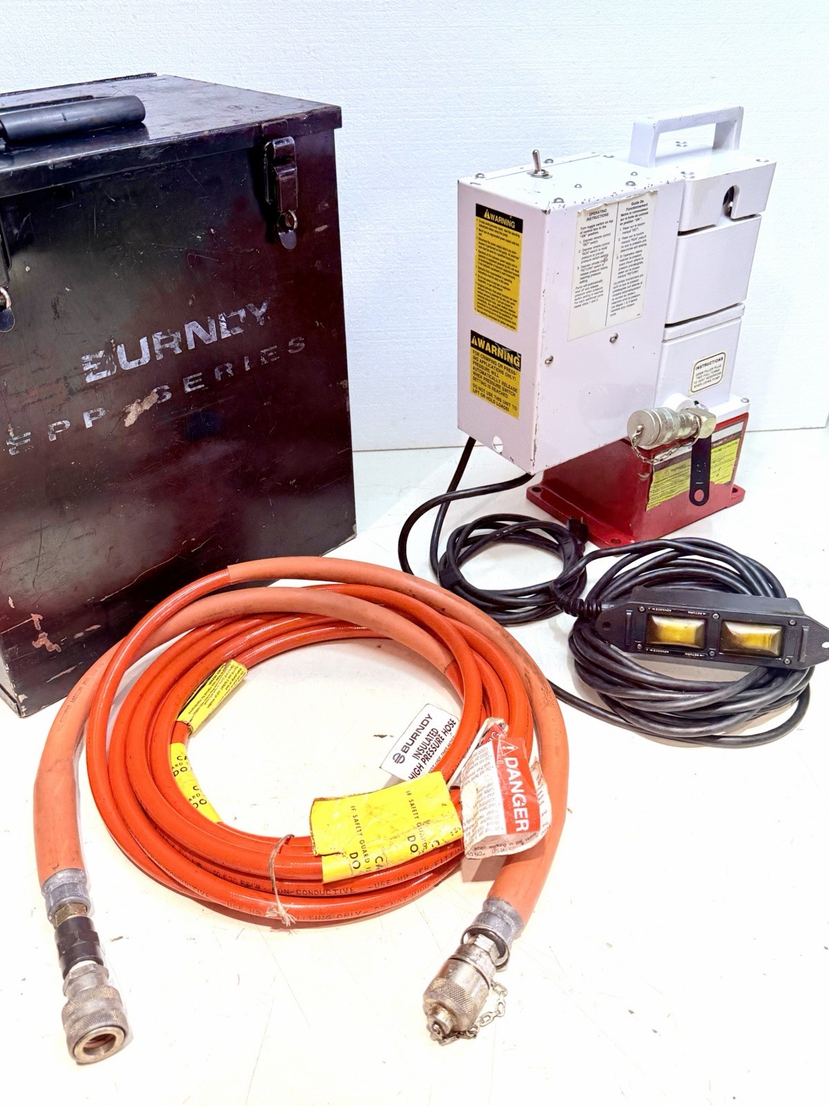 Burndy EPP-10EC Series Hyd Electric Pump 10k psi + Case & Hose Crimper Mint BG9