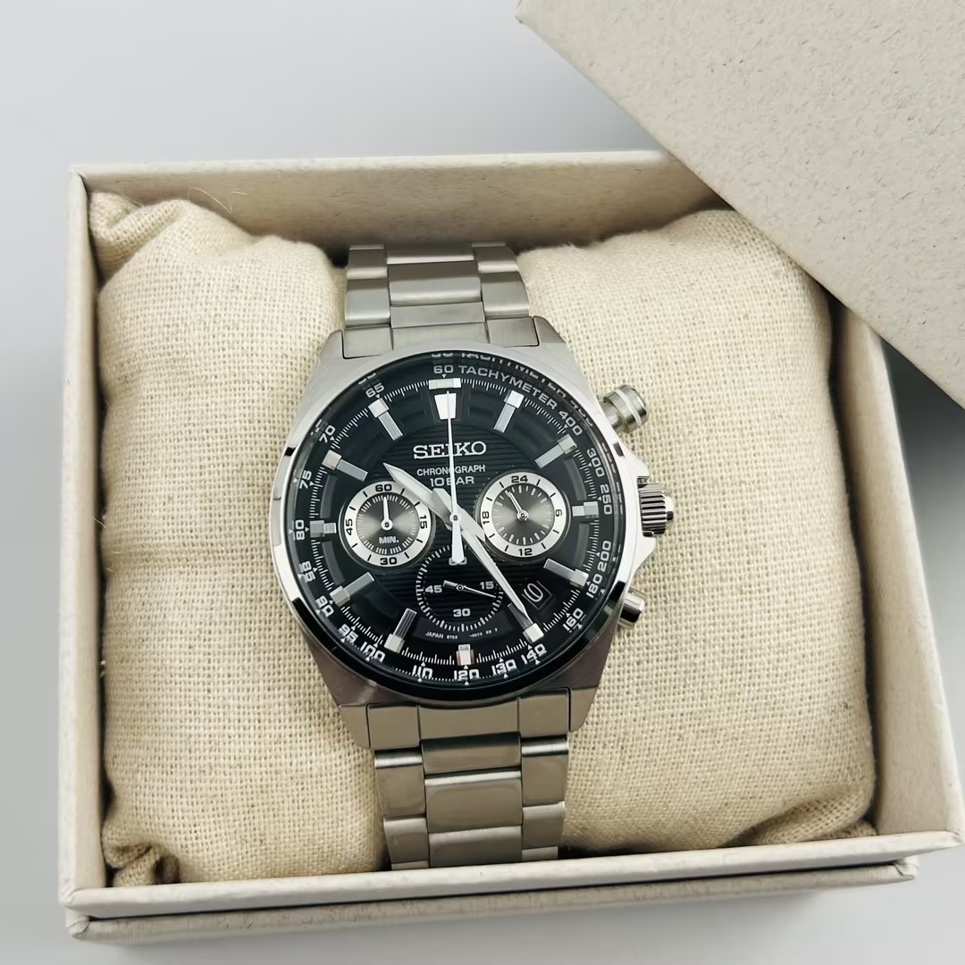 SEIKO Essentials SSB397 Black Dial Stainless Steel Men's Quartz Watch New/Box