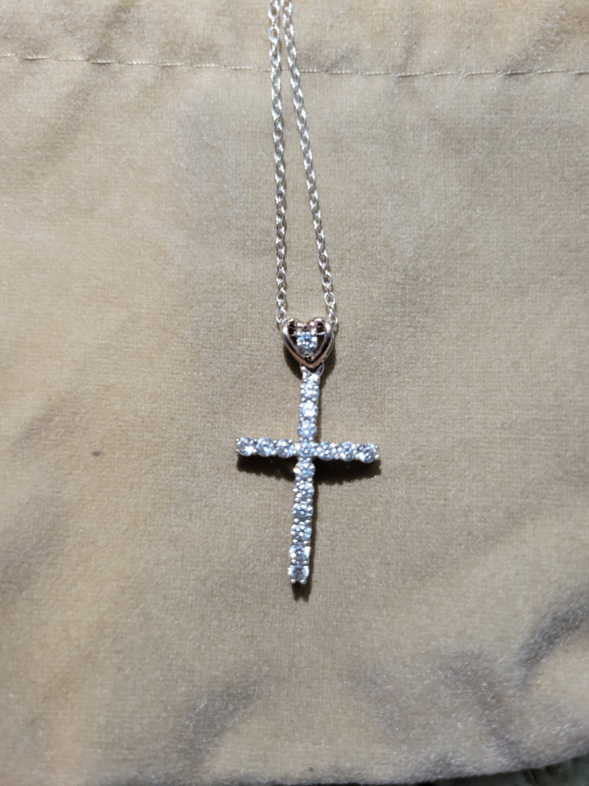 Sterling Silver Crystal Cross Pendant With Silver Chain Sterling Silver Crystal Cross Pendant With Silver Chain