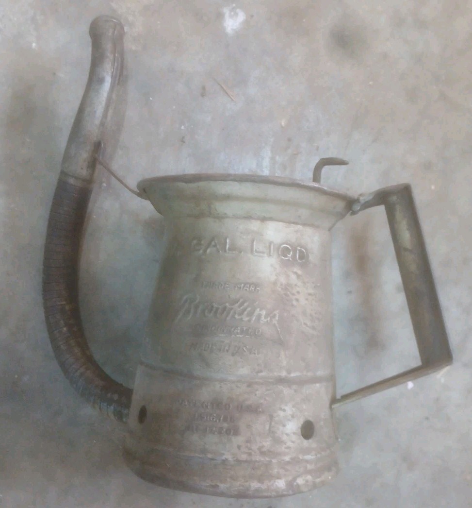 VINTAGE BROOKINS SERVICE STATION EQUIPMENT OIL CAN 1 QUART,USED VINTAGE BROOKINS SERVICE STATION EQUIPMENT OIL CAN 1 QUART,USED