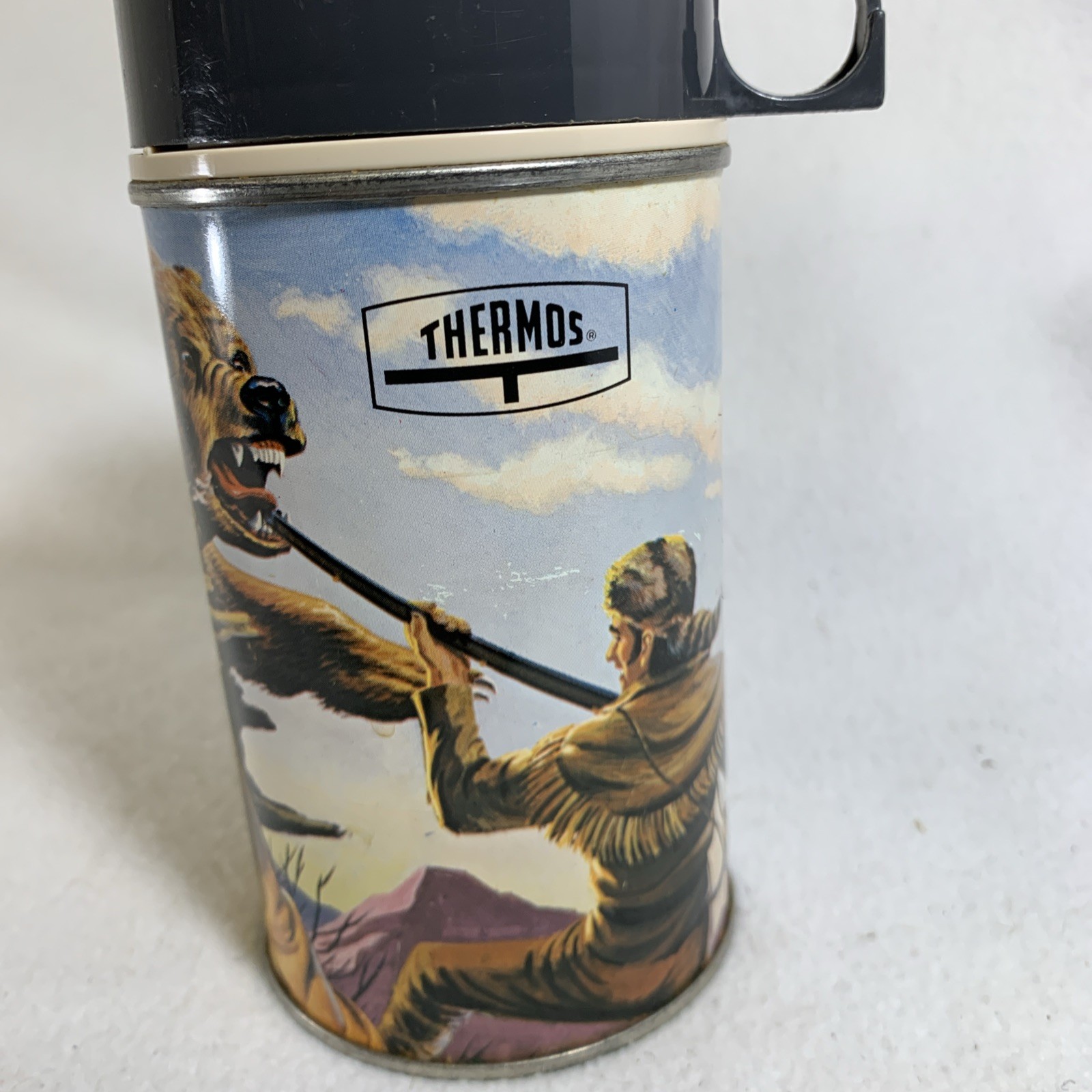 Vintage 1965 Daniel Boone Fess Parker Metal Lunchbox Thermos Bottle (nice) Vintage 1965 Daniel Boone Fess Parker Metal Lunchbox Thermos Bottle (nice)