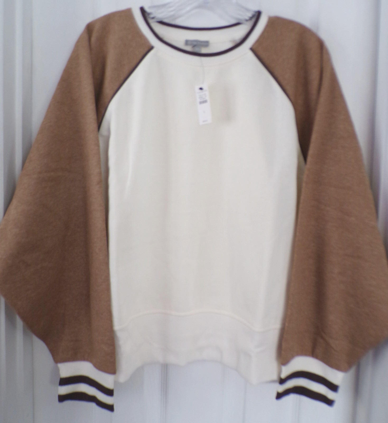 NWT NEW FALL T BY TALBOTS LARGE COZY FLEECE COLORBLOCK PULLOVER TOP $89.50 NWT NEW FALL T BY TALBOTS LARGE COZY FLEECE COLORBLOCK PULLOVER TOP $89.50