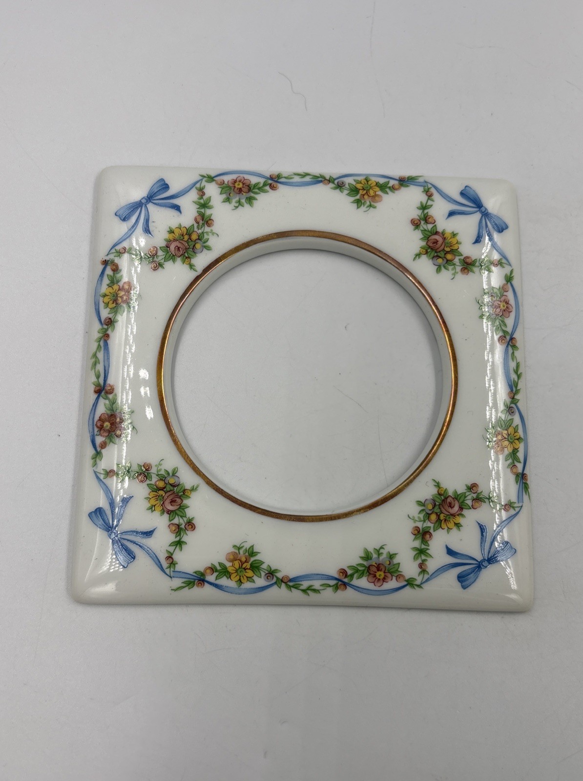 Vtg Limoges France signeD Porcelain Picture Frame square painted flowers 5”x5” Vtg Limoges France signeD Porcelain Picture Frame square painted flowers 5”x5”