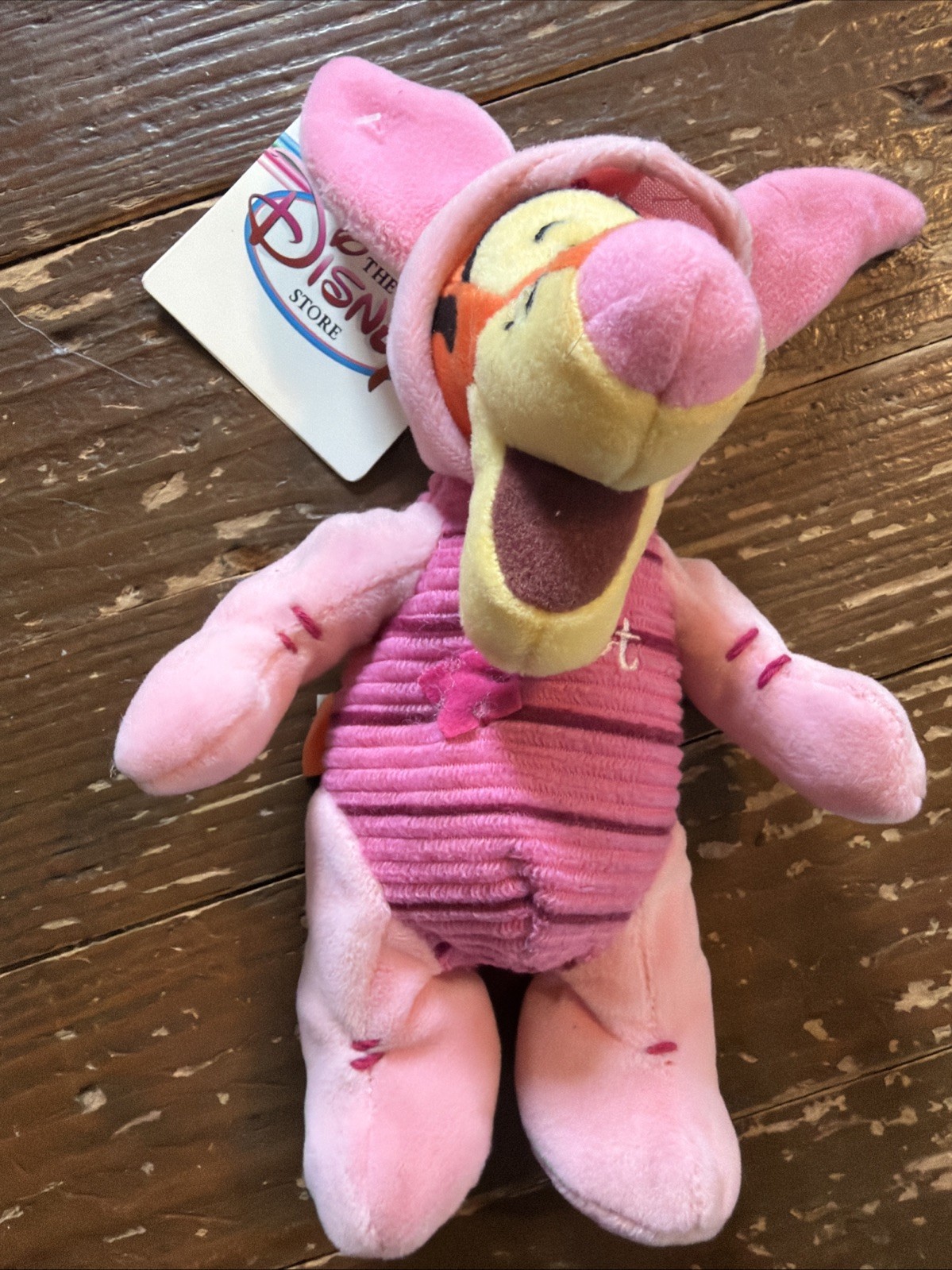 Vtg Disney Store NWT tigger as piglet 6 Vtg Disney Store NWT tigger as piglet 6