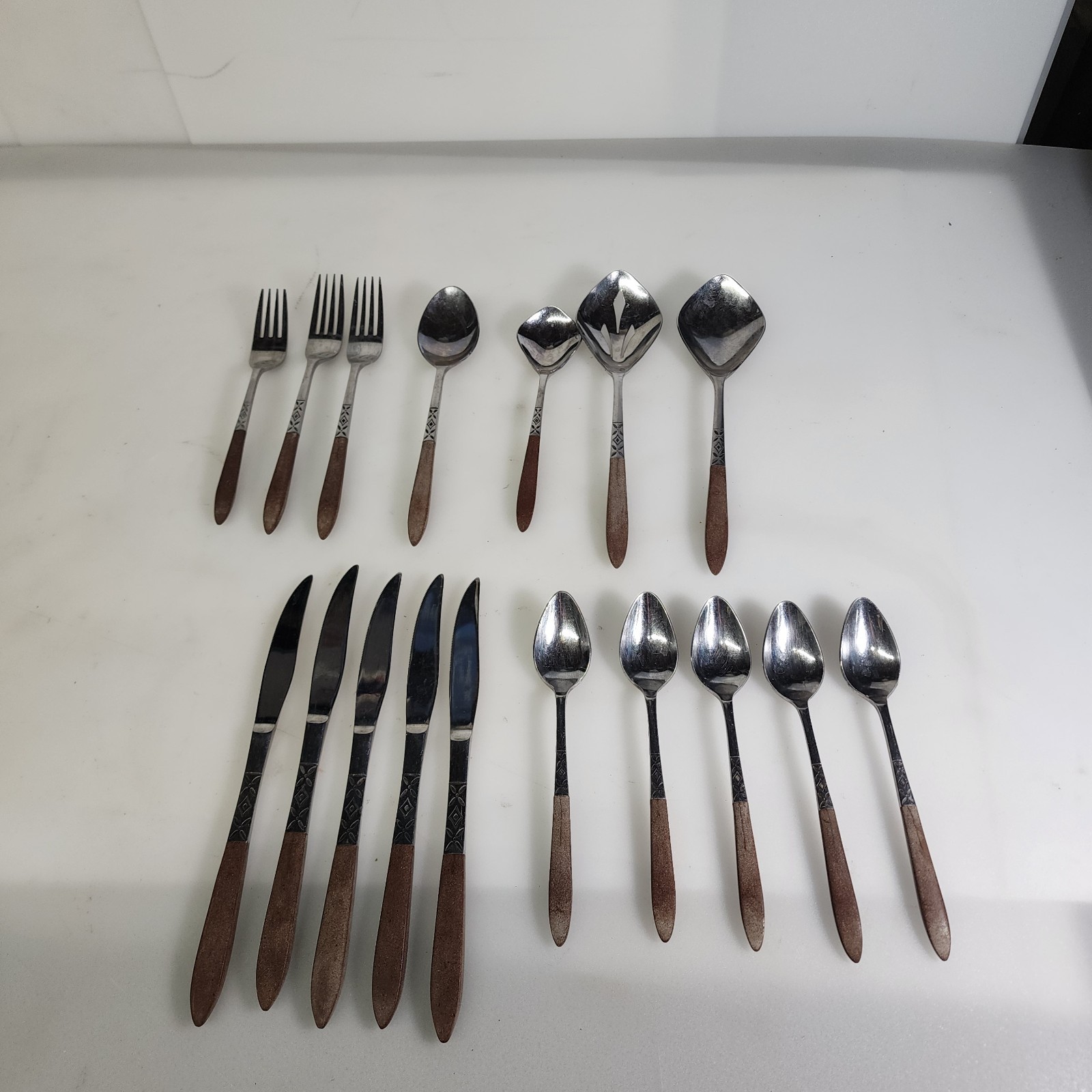VTG Ekco Eterna Canoe Muffin Flatware Lot 17 Spoons Knives Forks MCM Japan VTG Ekco Eterna Canoe Muffin Flatware Lot 17 Spoons Knives Forks MCM Japan
